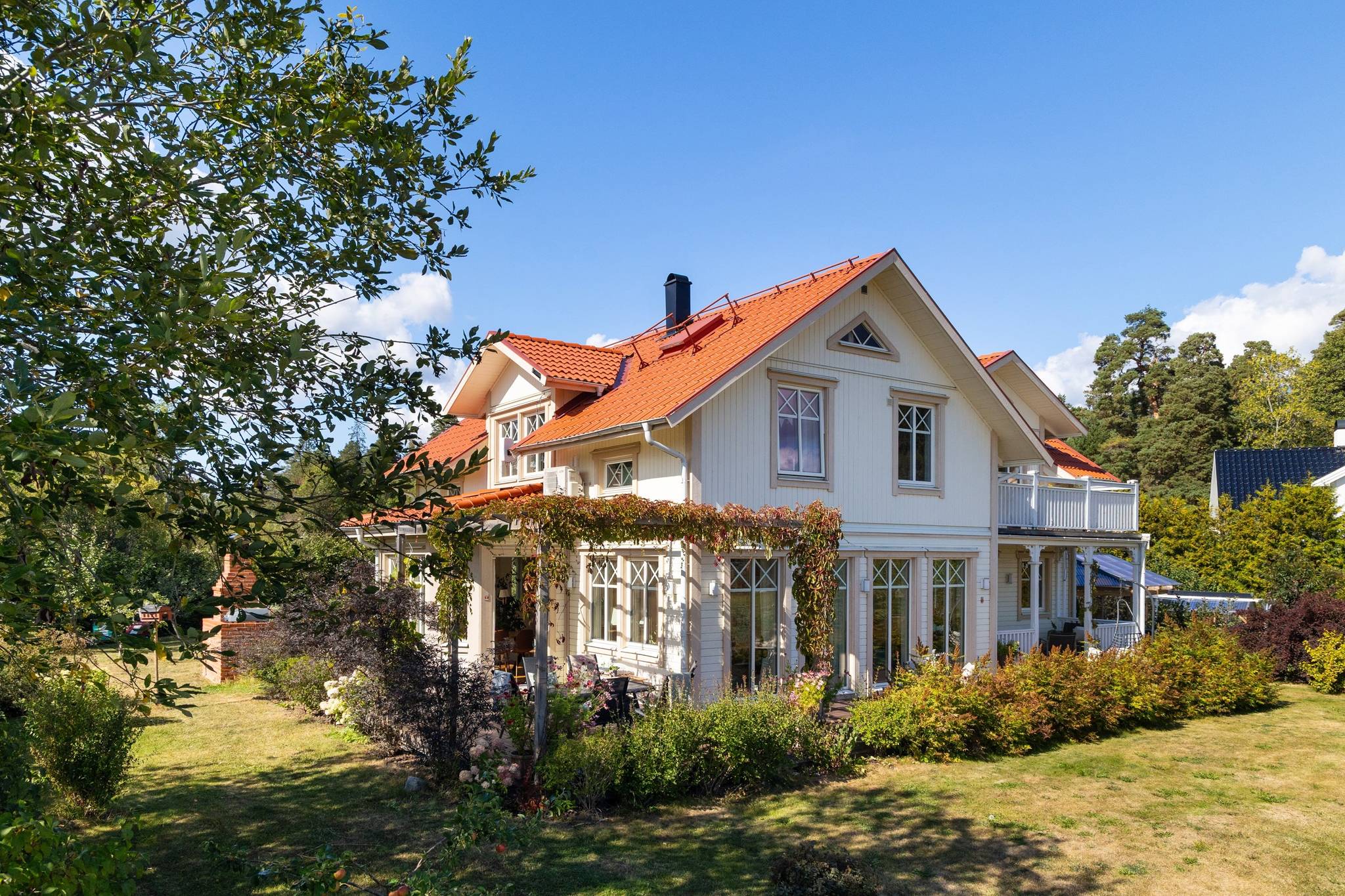10 rum villa på Lindholmens gård 11B Lindholmen, Vallentuna kommun - bild 3