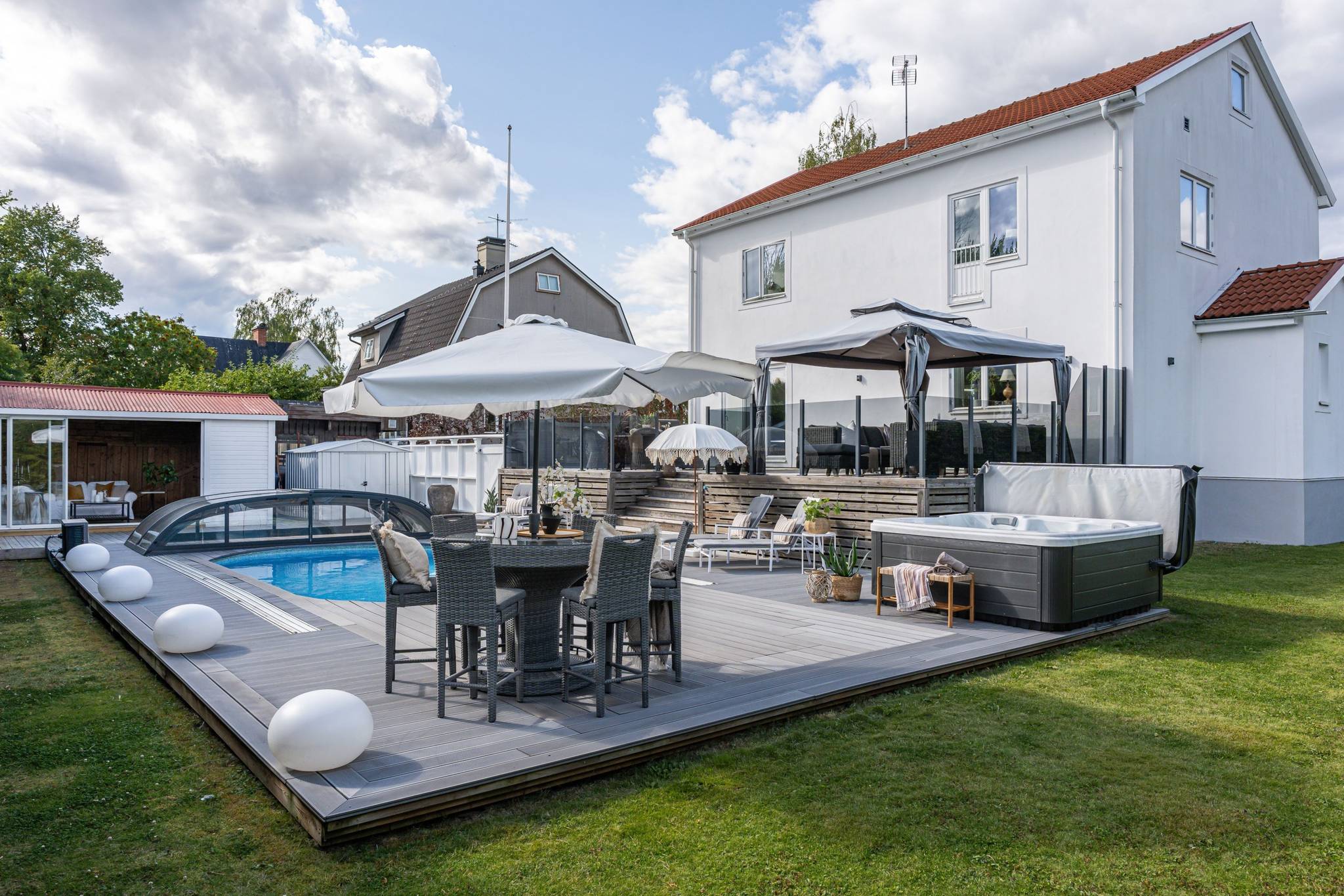 8 rum Villa på Björkallén 21 Rostastrand Örebro kommun - bild 3