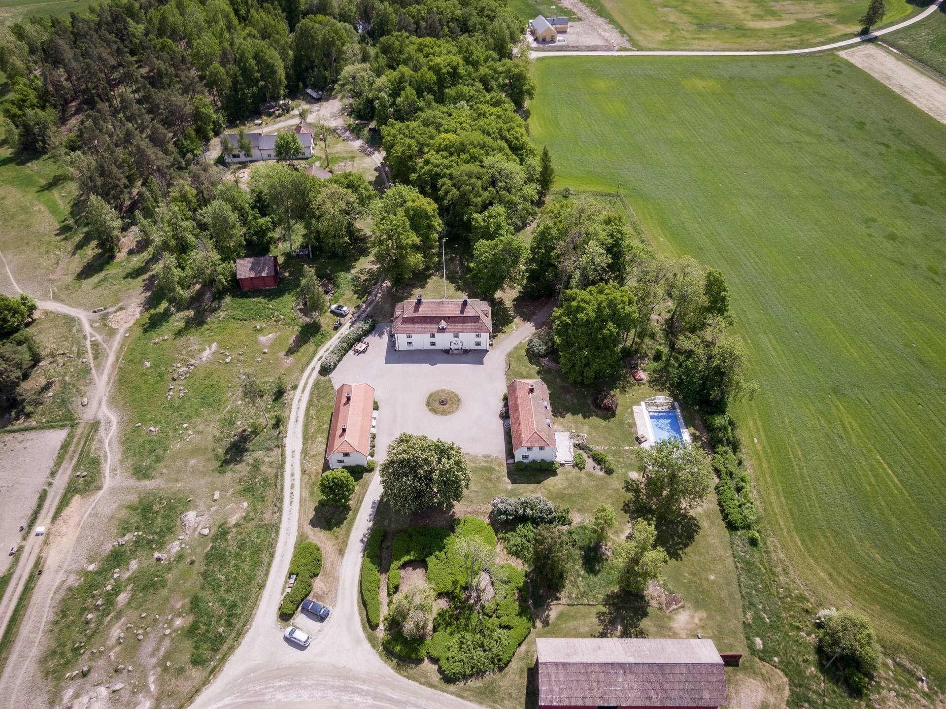 Gård utan jordbruk på Hubbo Näs 1 Näs Västerås kommun - bild 98