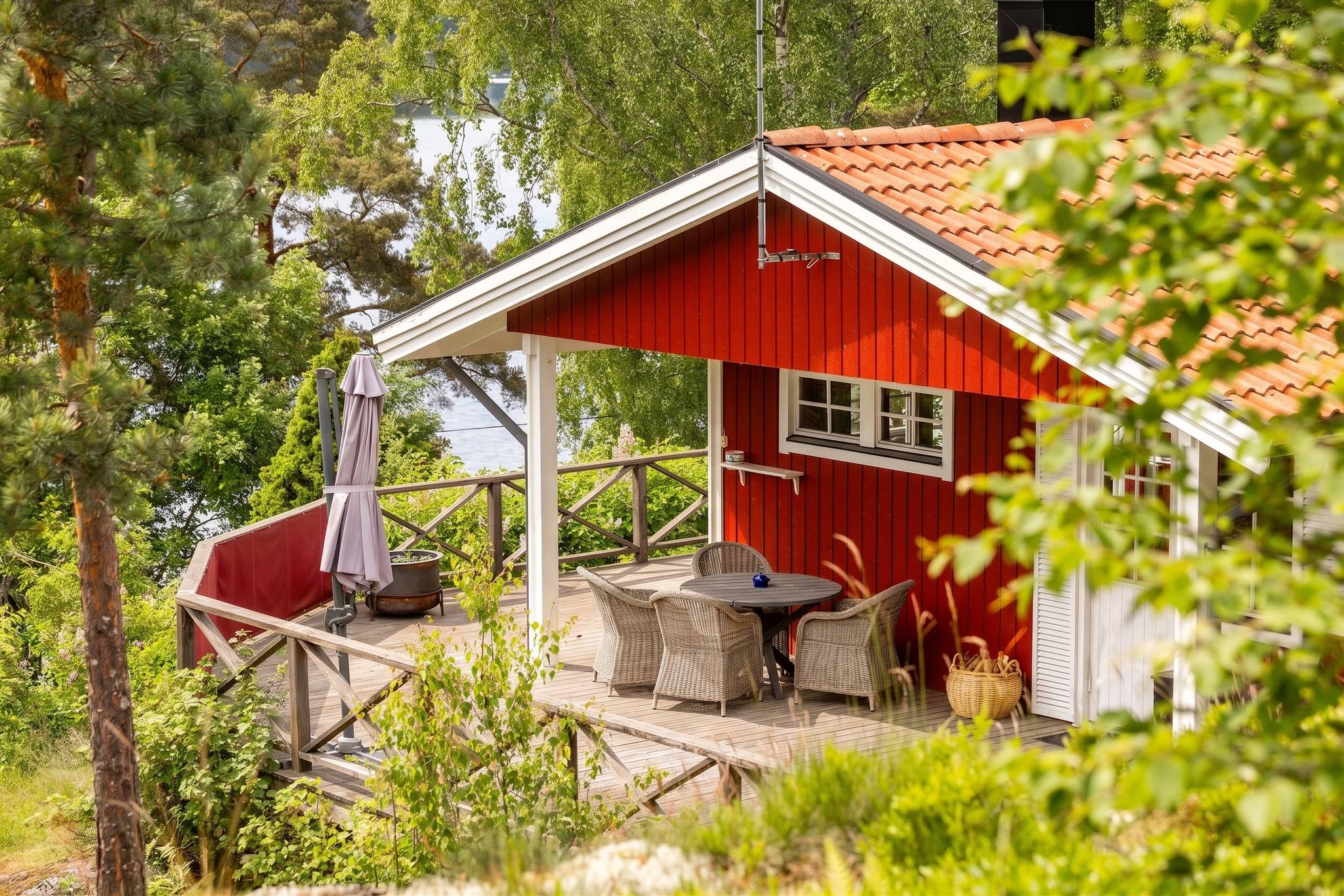 4 rum vinterbonat fritidshus på Vagnsunda skolväg 2 Vagnsunda/Yxlan, Norrtälje kommun - bild 1