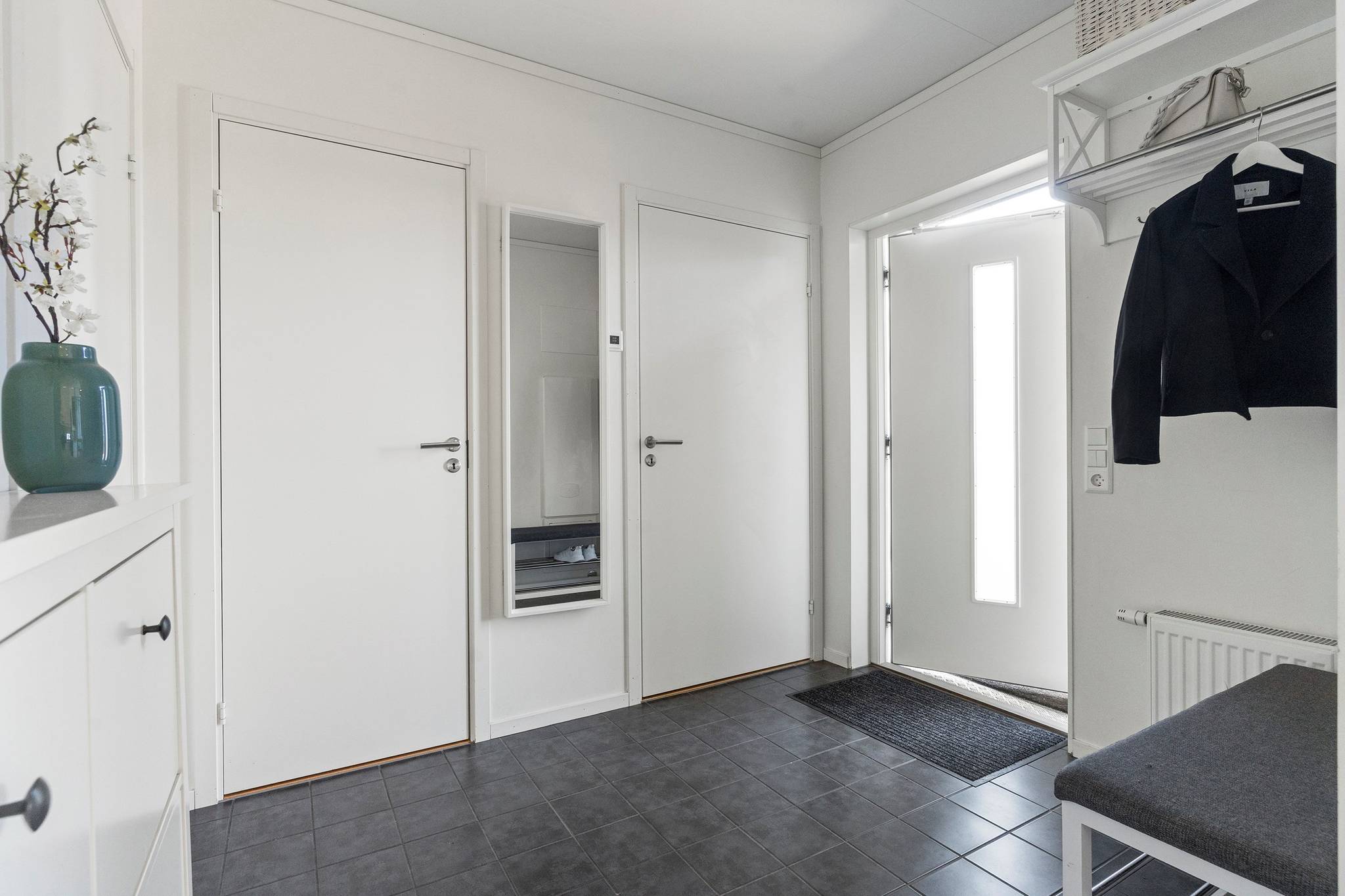 5 rum Radhus på Biodlarvägen 47 Göta Lilla Edets kommun - bild 4