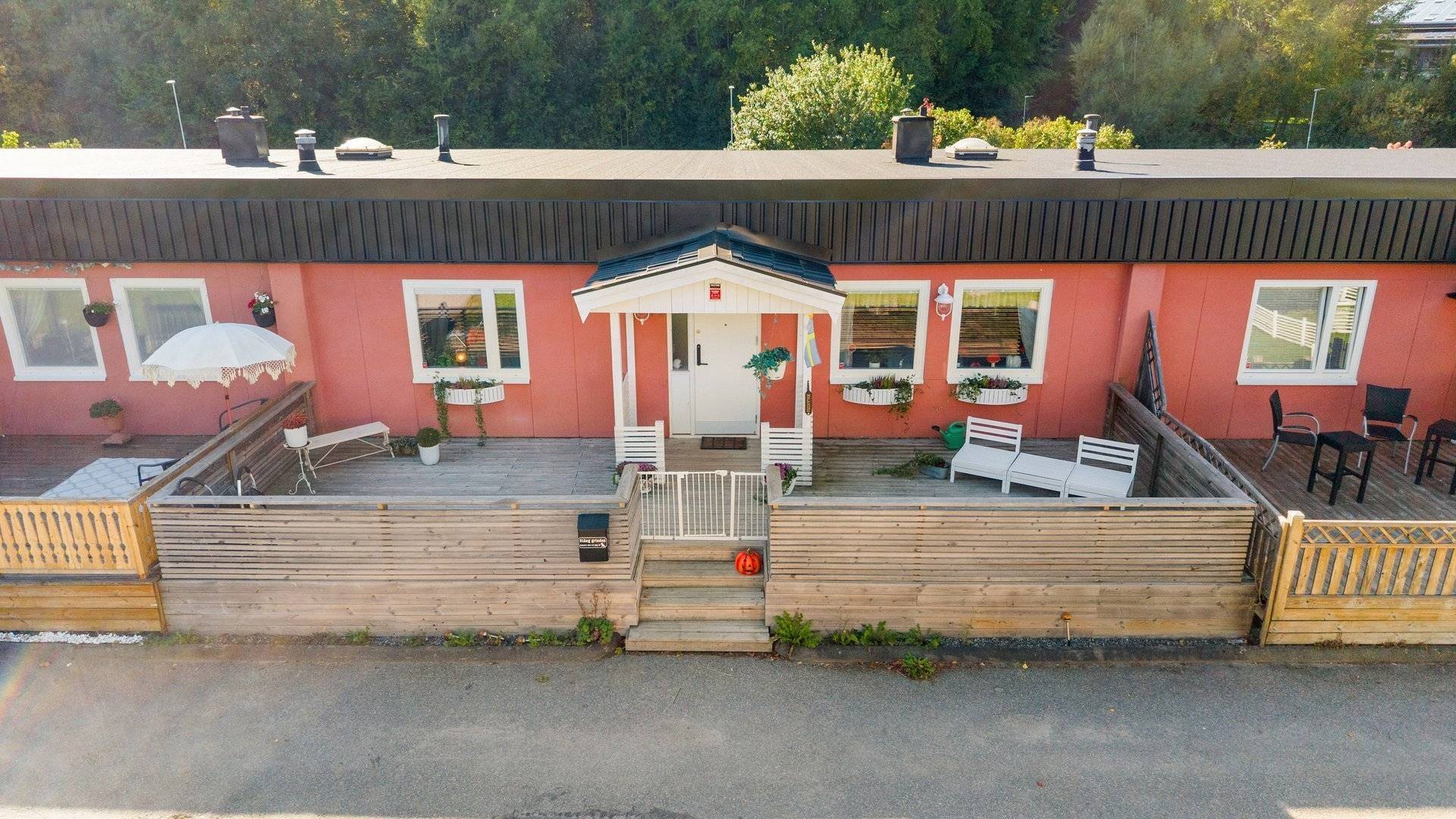 4 rum Radhus på Bondestigen 44 Salem Centralt Salems kommun - bild 3