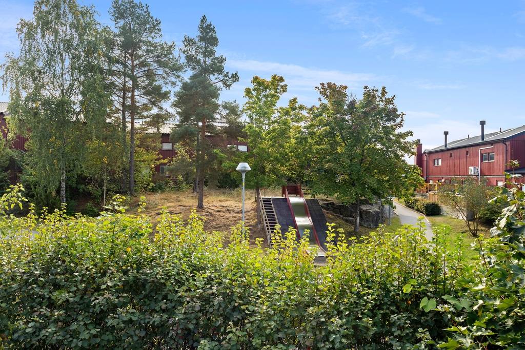 5 rum Radhus på Myrstuguvägen 123 Myrstuguberget, Huddinge Huddinge kommun - bild 28