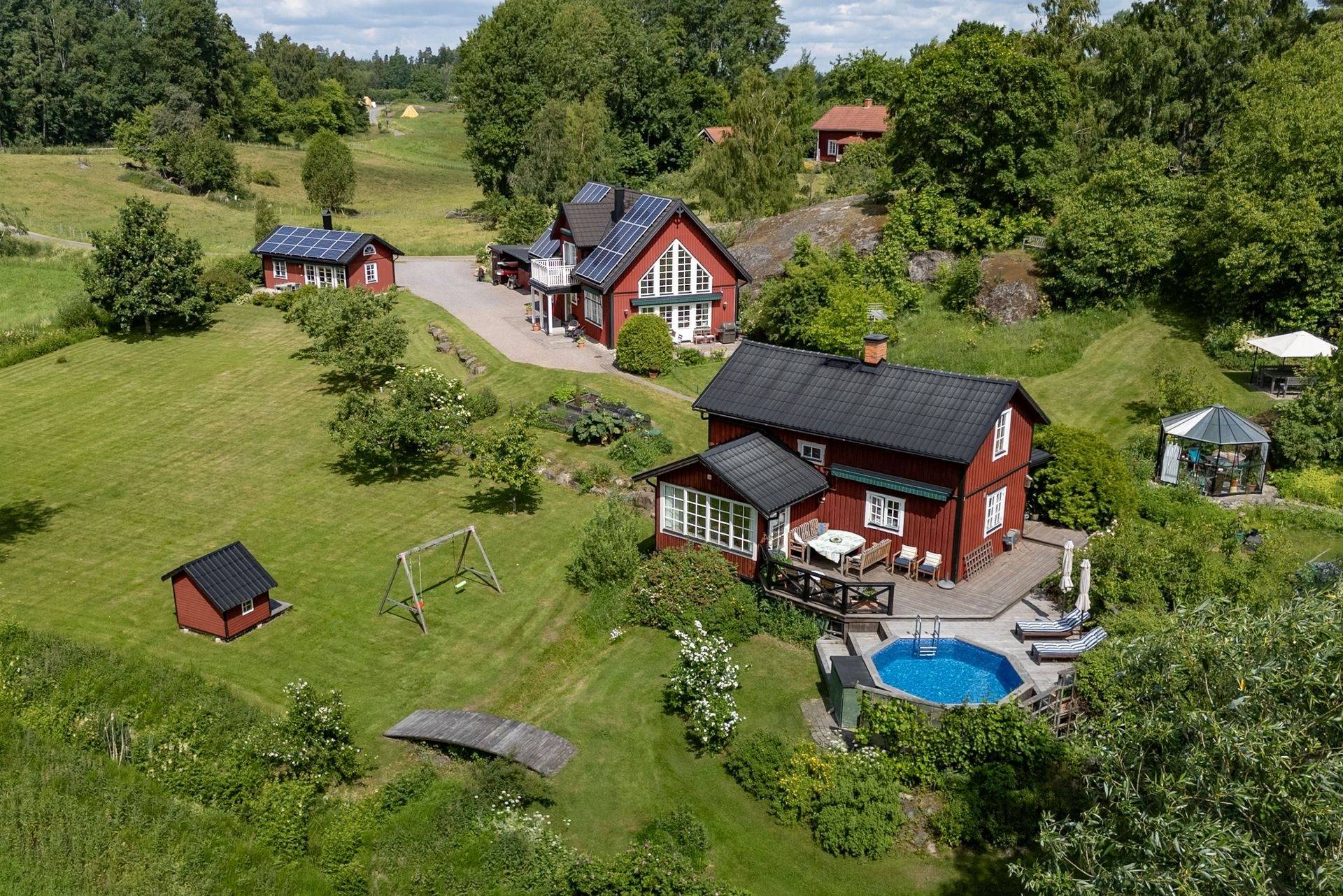 11 rum vinterbonat fritidshus på Lerbo Heby 6 Lerbo, Katrineholms kommun - bild 1