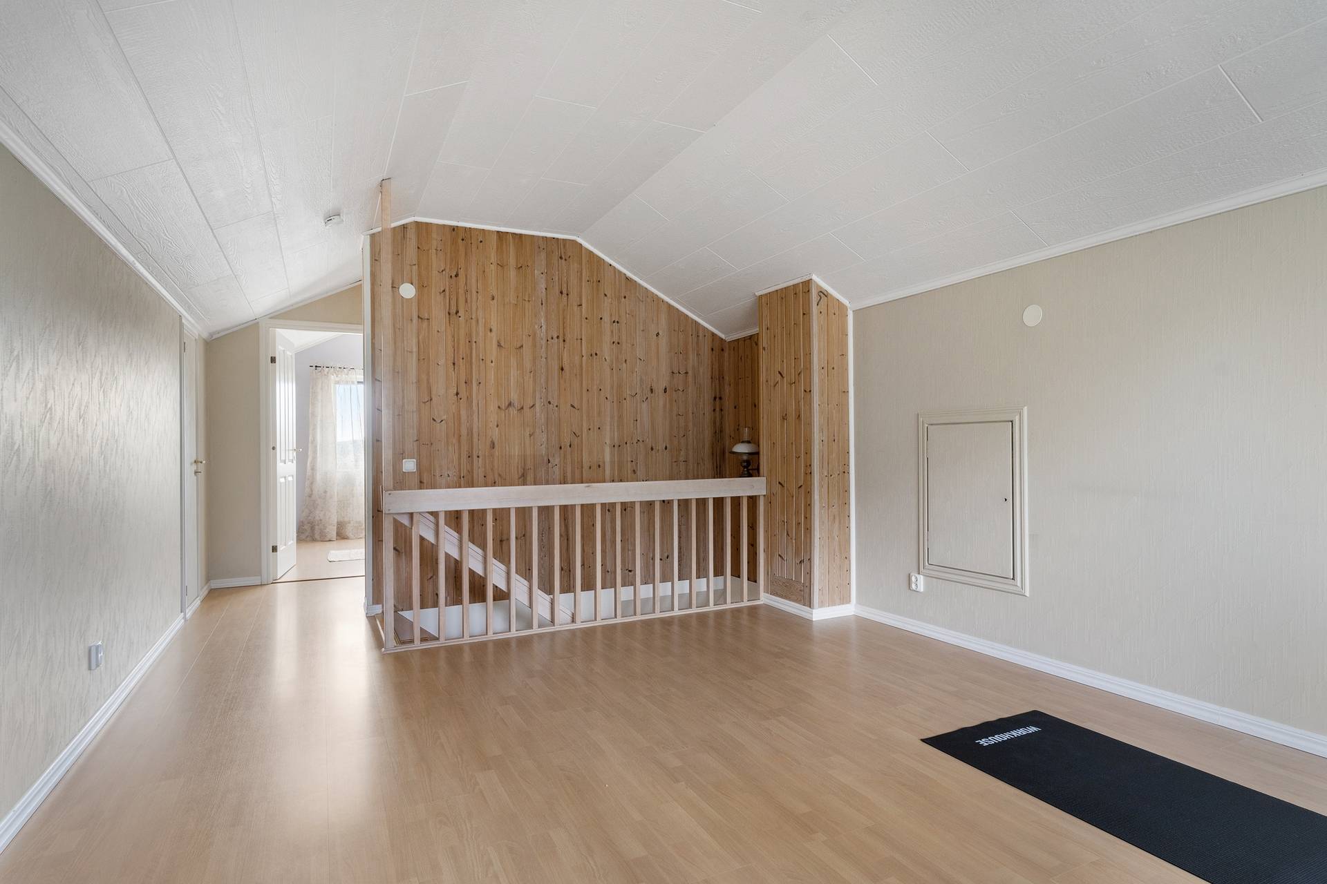 6 rum Villa på Övravägen 5 Hjärtum Lilla Edets kommun - bild 32