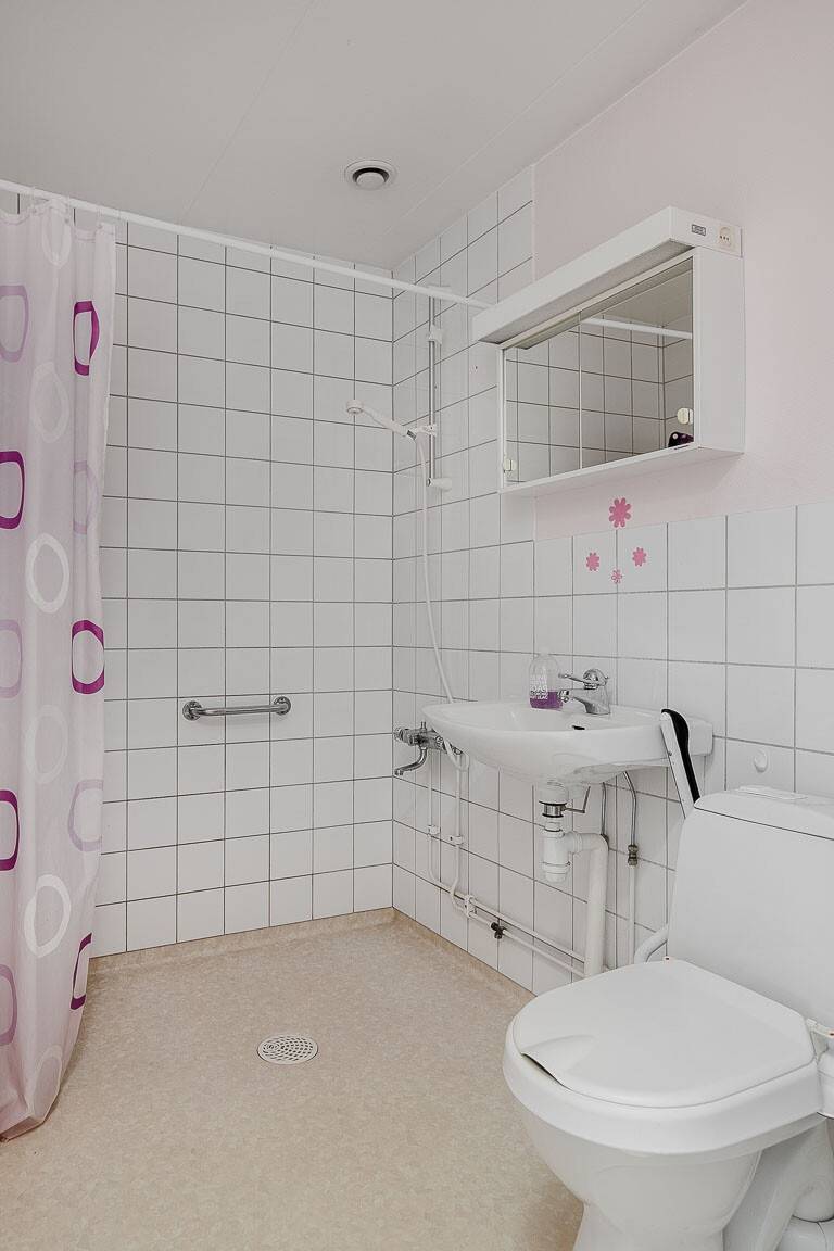 2 rum Lägenhet på Östbygatan 18B Gamla Staden Lidköpings kommun - bild 11