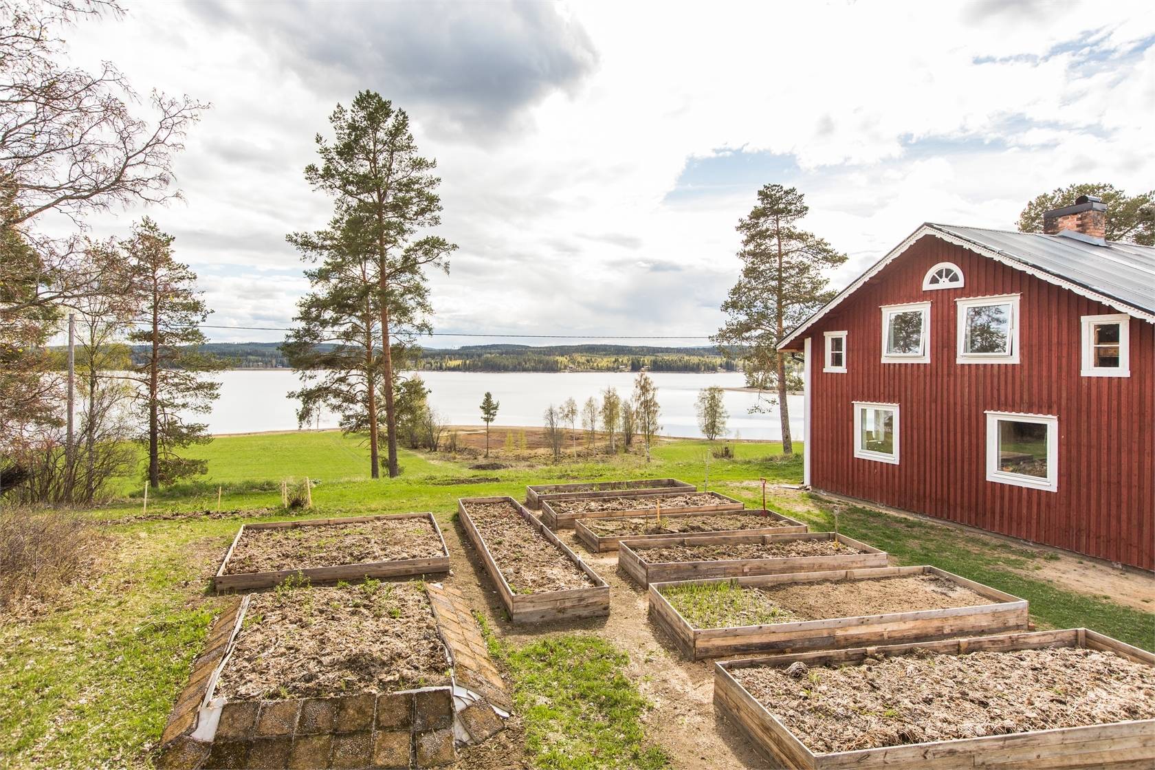 8 rum Gård/skog på Örsviken 112 Sörbygden Bräcke kommun - bild 39