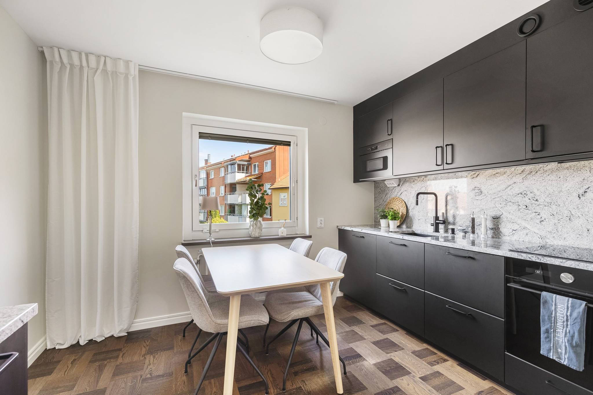 3 rum Lägenhet på Rådhustorget 7 Gamla stan Eskilstuna kommun - bild 8