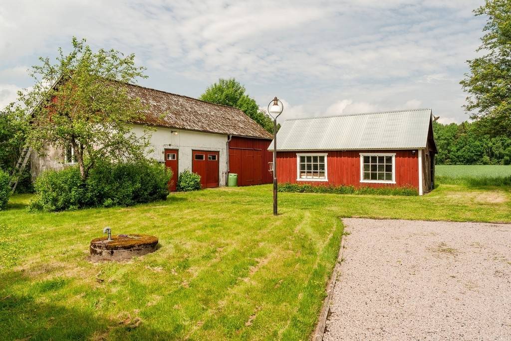 4 rum Gård utan jordbruk på Skånings-Åsaka Ängslund 1 Skånings-Åsaka/Myråsen Skara kommun - bild 27