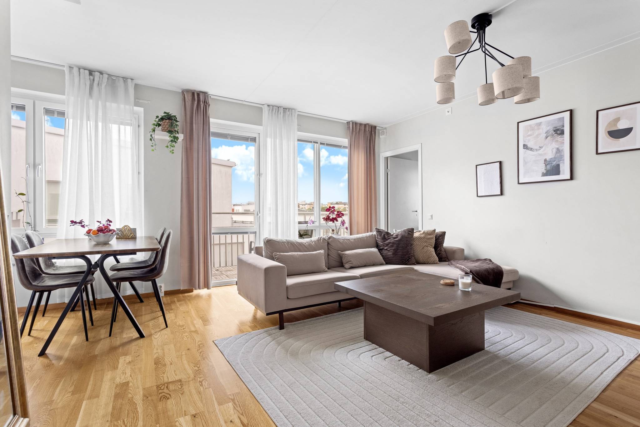 2 rum lägenhet på Kista alléväg 33, vån 7 Kista Gård, Stockholms kommun - bild 1