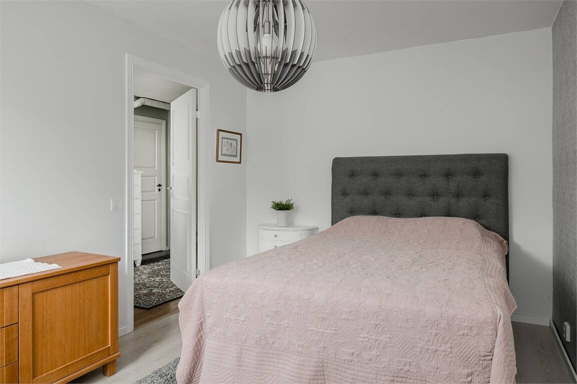 5 rum Radhus på Ädelstensvägen 19D Ulveket Skövde kommun - bild 7