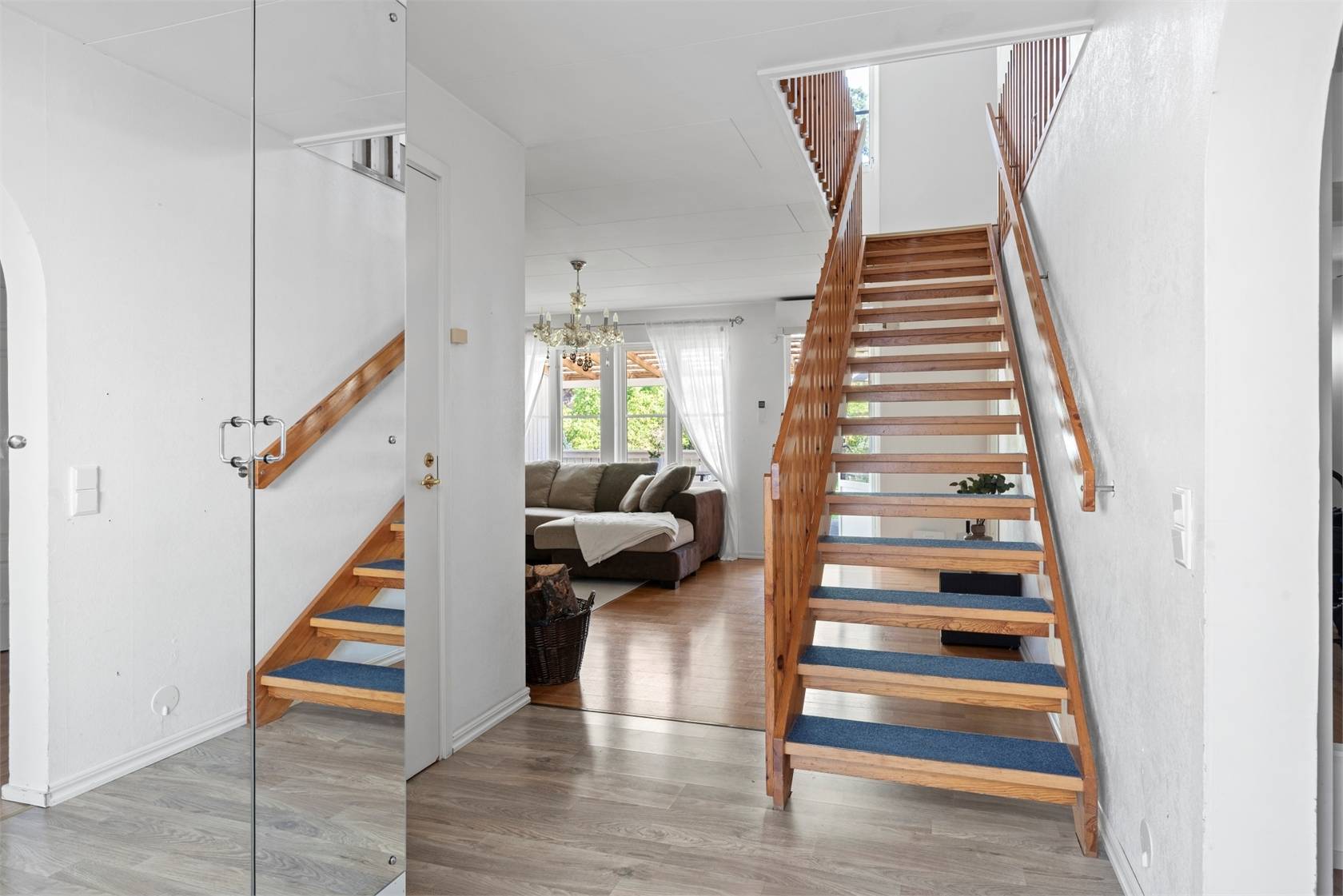 7 rum Radhus på Skrakvägen 13 Margretelund Österåkers kommun - bild 8