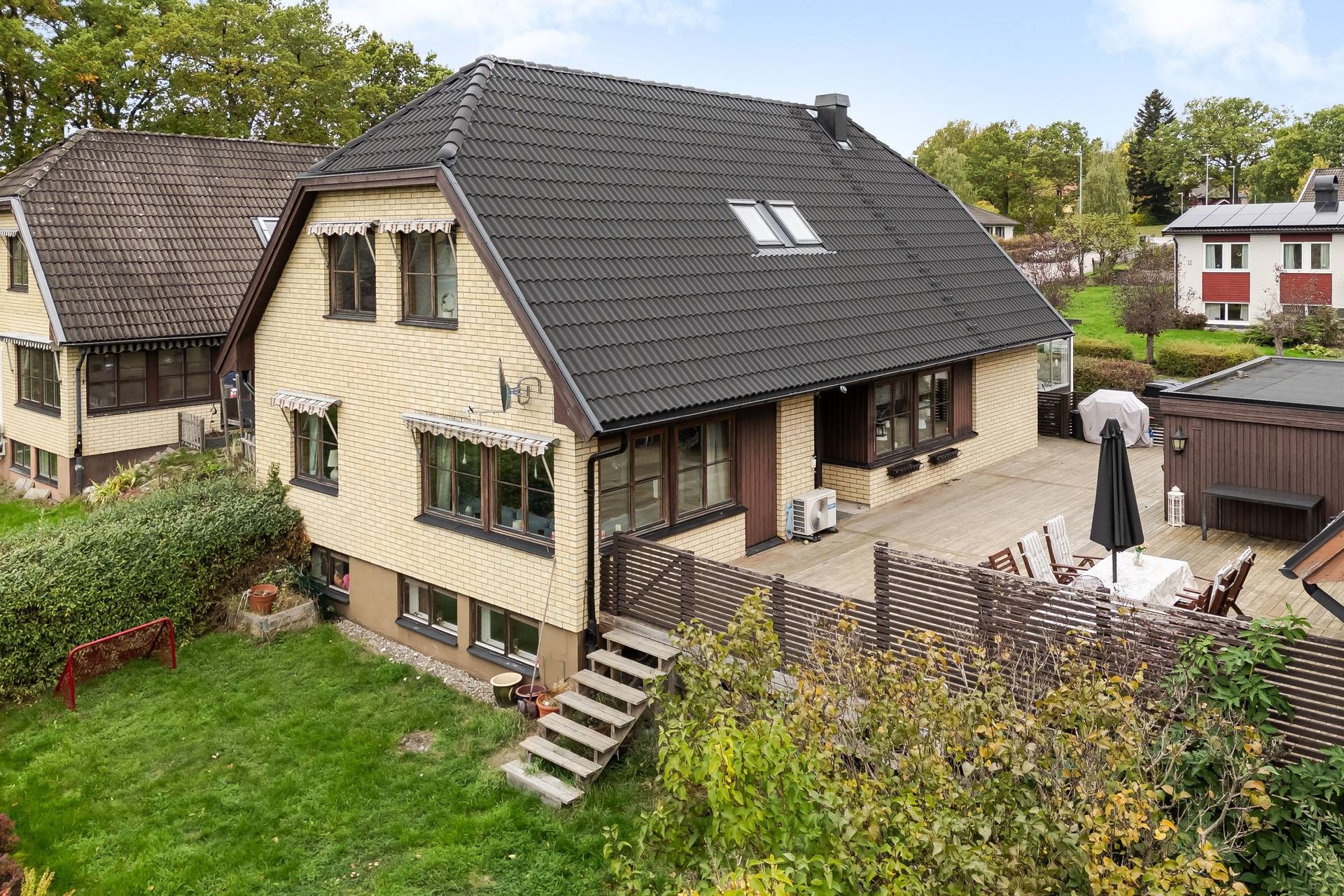 10 rum villa på Bjurtorpsvägen 10 Flen, Flens kommun - bild 1