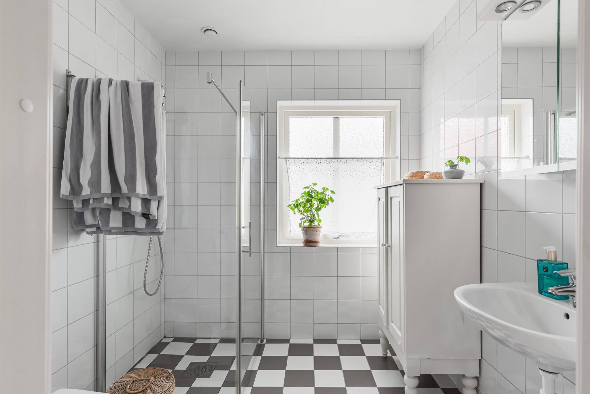 5 rum Villa på Lakevägen 25 Ekeby-Almby Örebro kommun - bild 20