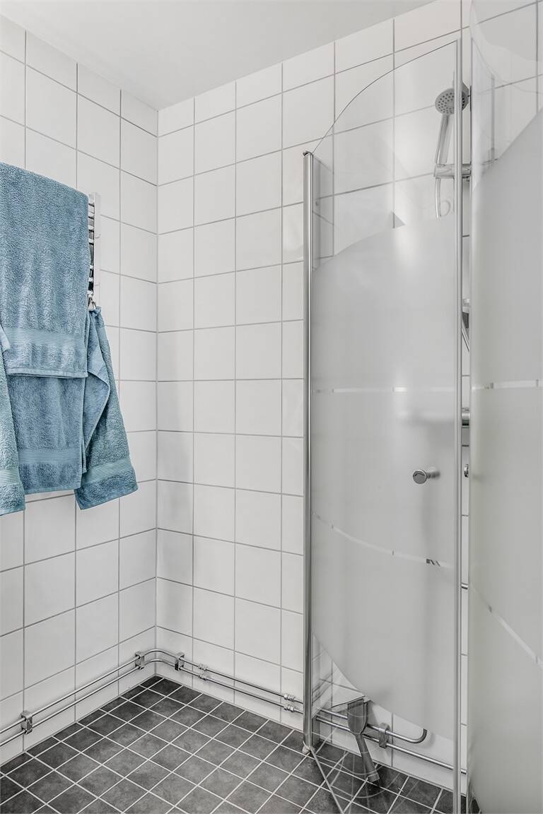 3 rum Par-/kedje-/radhus på Dalvägen 15 F Billingssluttningen Skövde kommun - bild 13