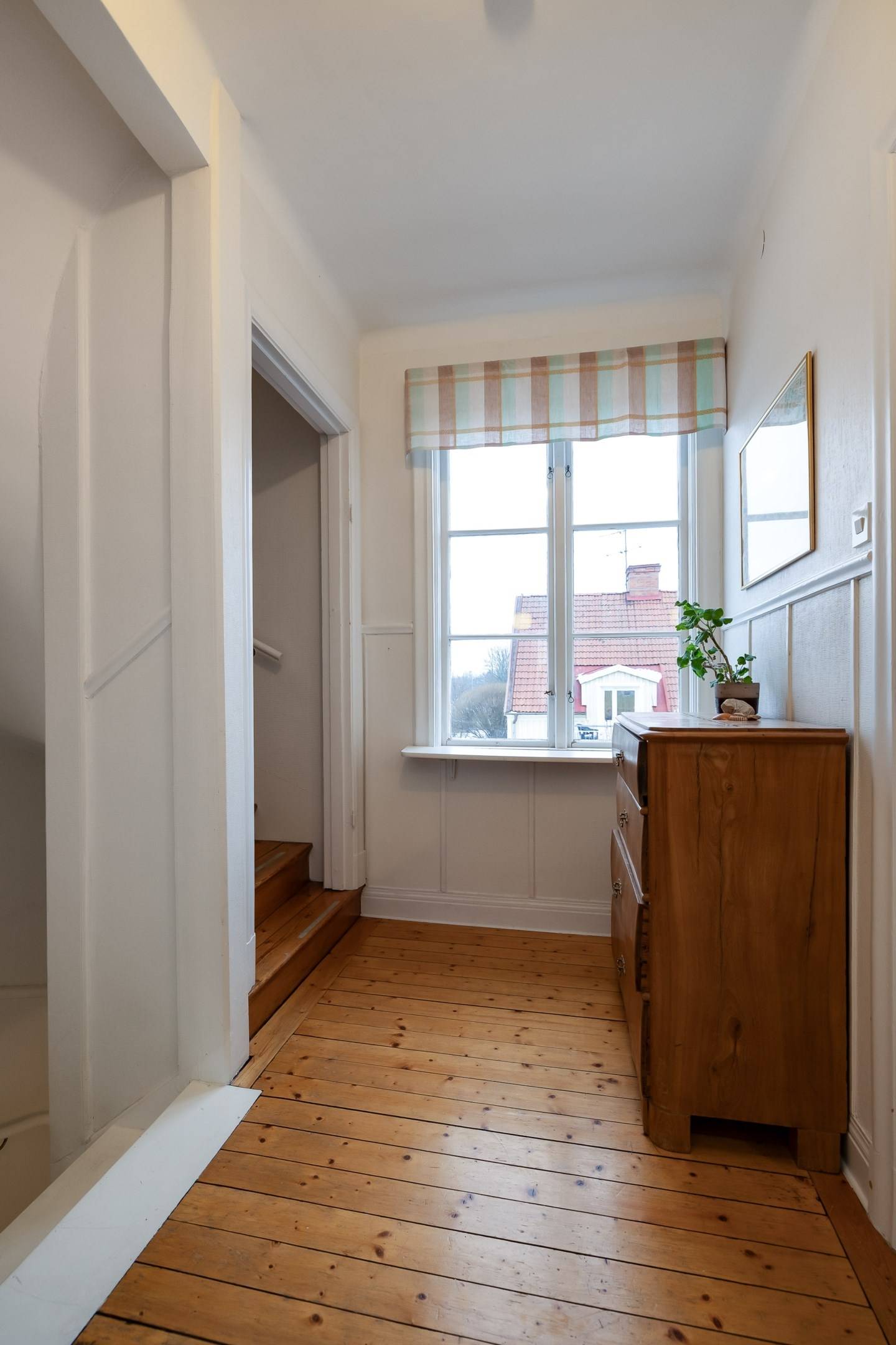 8 rum Villa på Längbrogatan 9 Centralt Norr Örebro kommun - bild 17