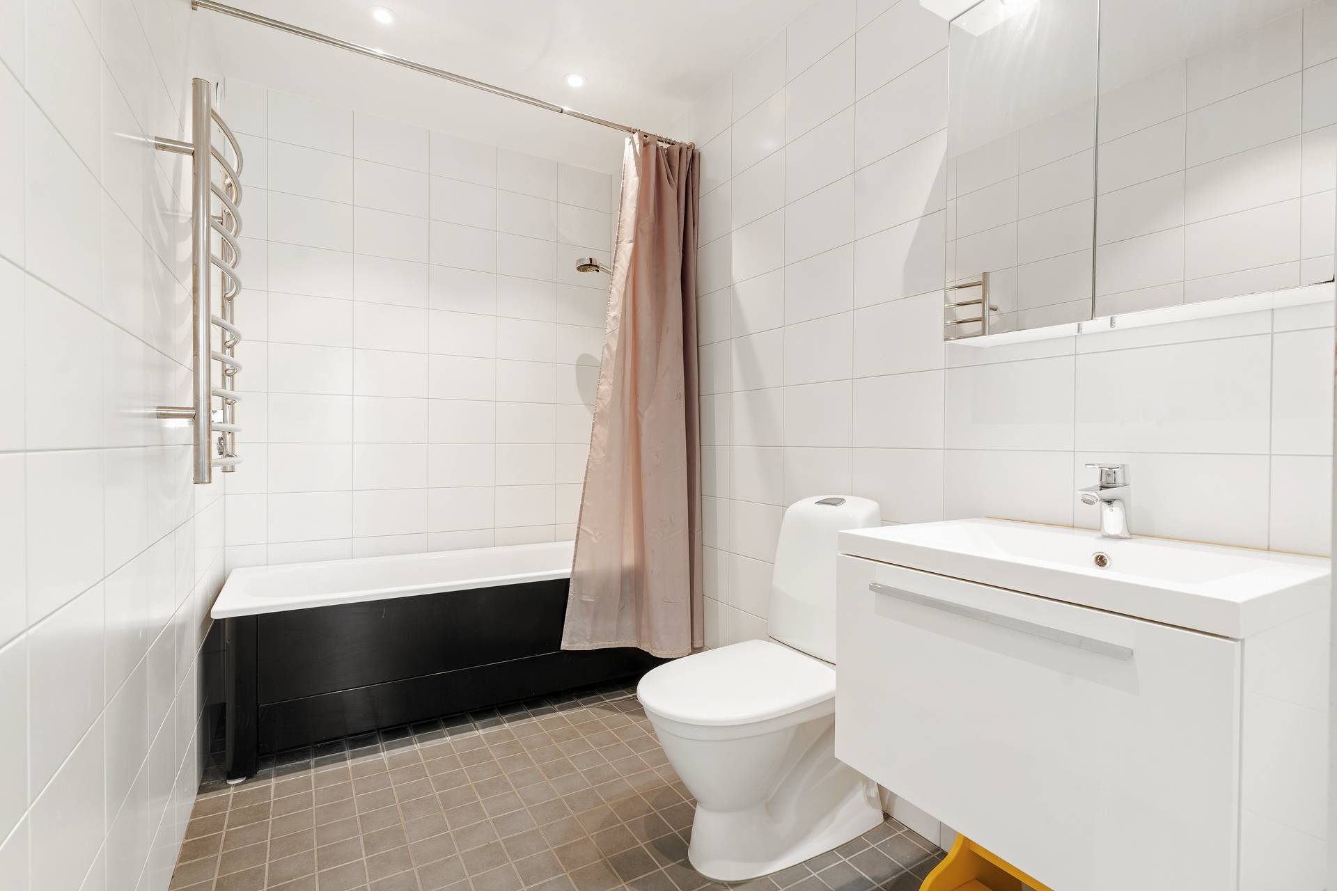 5 rum Parhus på Gropenvägen 34B Slottsskogen Håbo kommun - bild 18