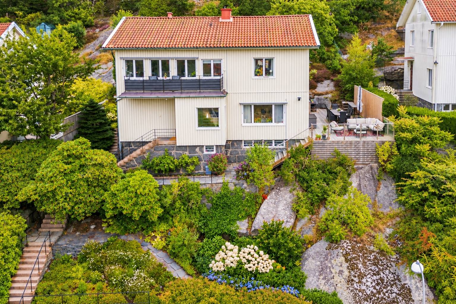 8 rum villa på Jakobshöjdsvägen 10 Örgryte - Skår, Göteborgs kommun - bild 2