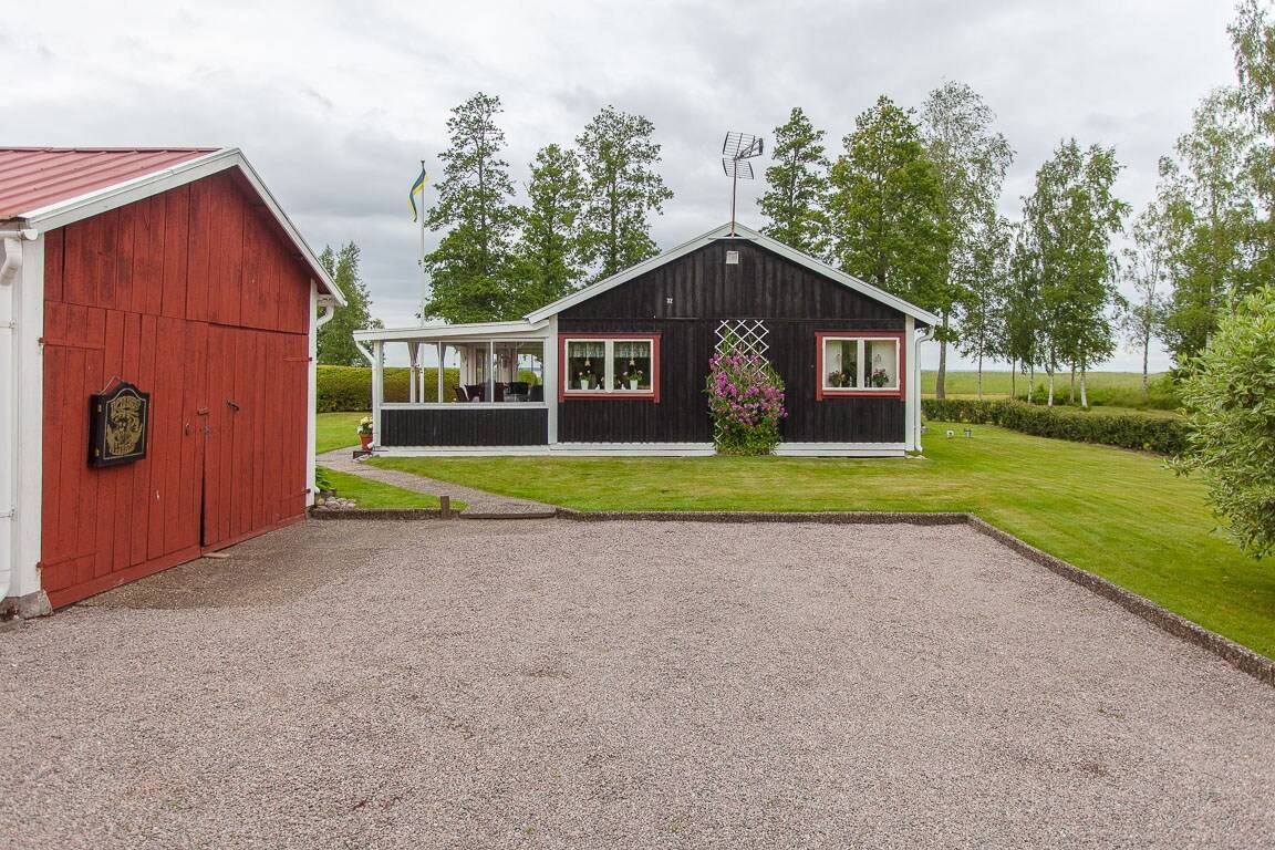 4 rum Fritidsboende på Andra Svanviksvägen 32 Filsbäck/Truve Götene kommun - bild 5