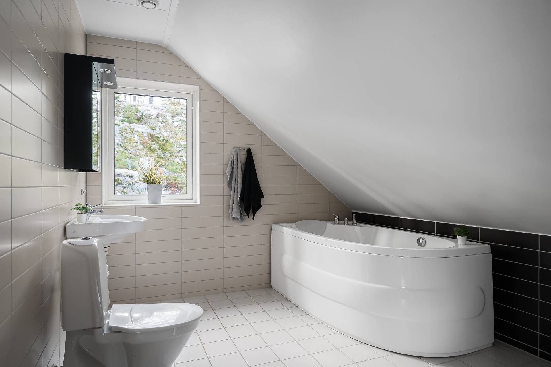 6 rum Villa på Skogstorp transjön 4 Hemfosa Haninge kommun - bild 24