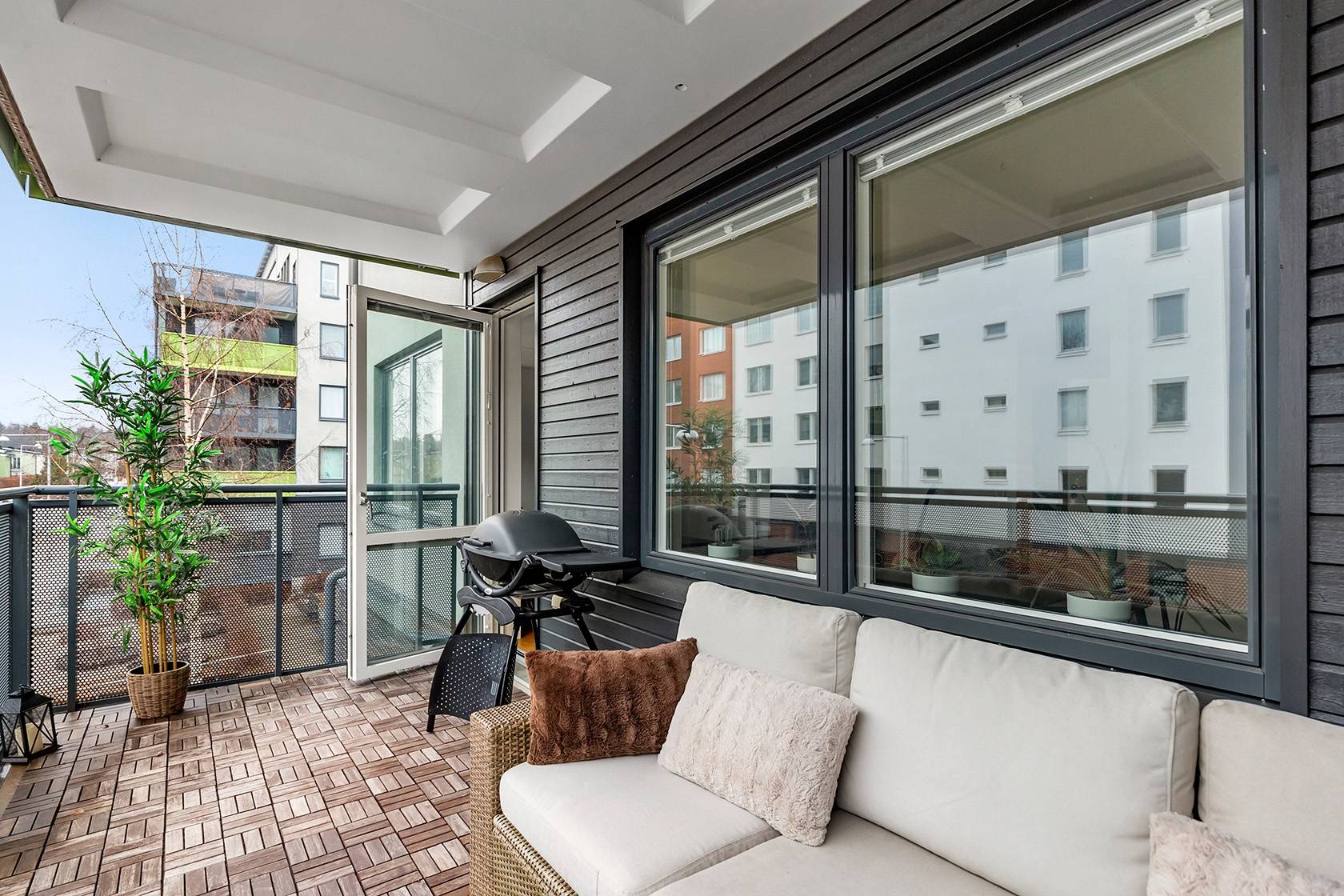 2 rum Lägenhet på Järva Skjutbaneväg 50 Järvastaden Solna kommun - bild 2