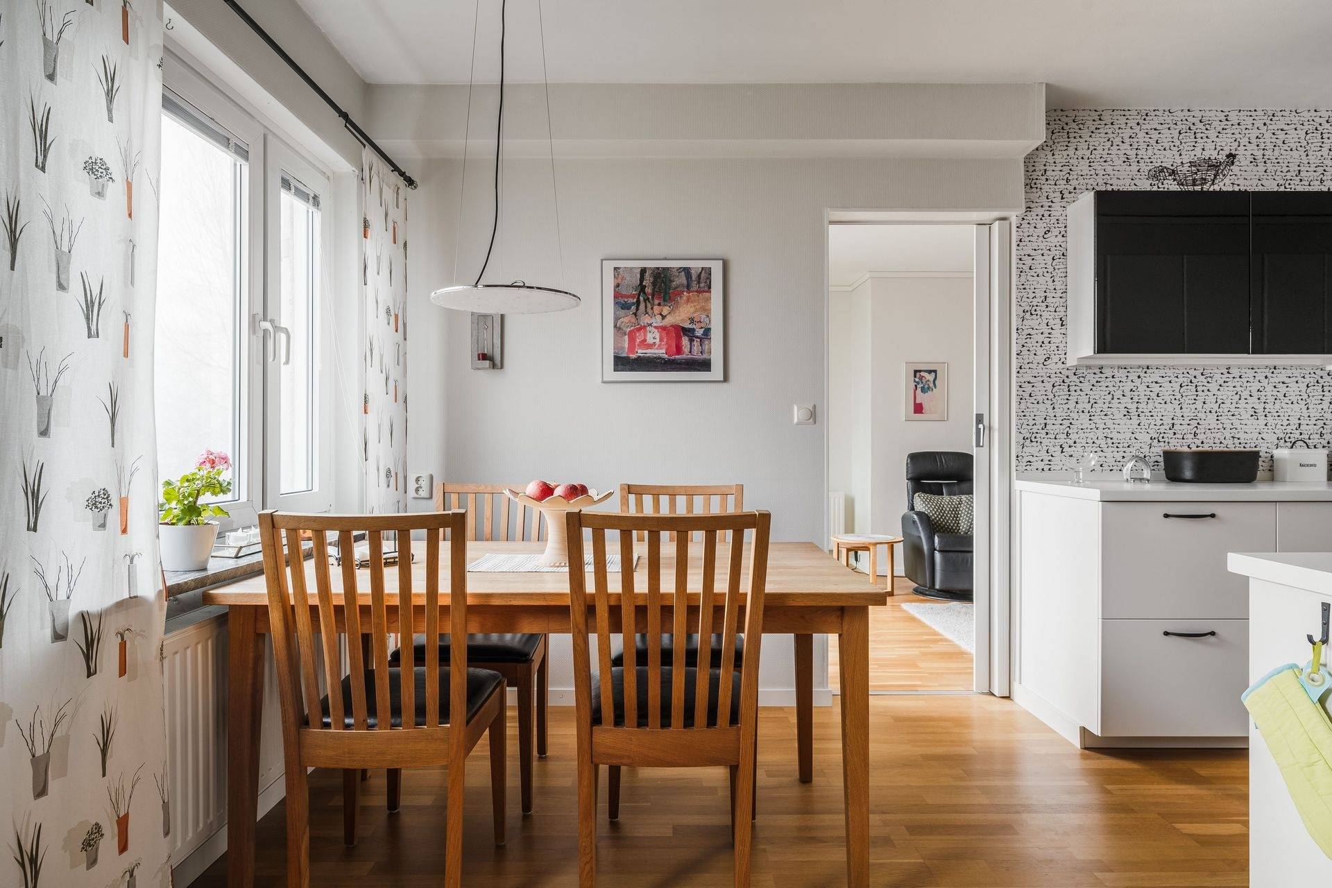 5 rum Lägenhet på Djurgårdsvägen 55A Kristinehamn Kristinehamns kommun - bild 9
