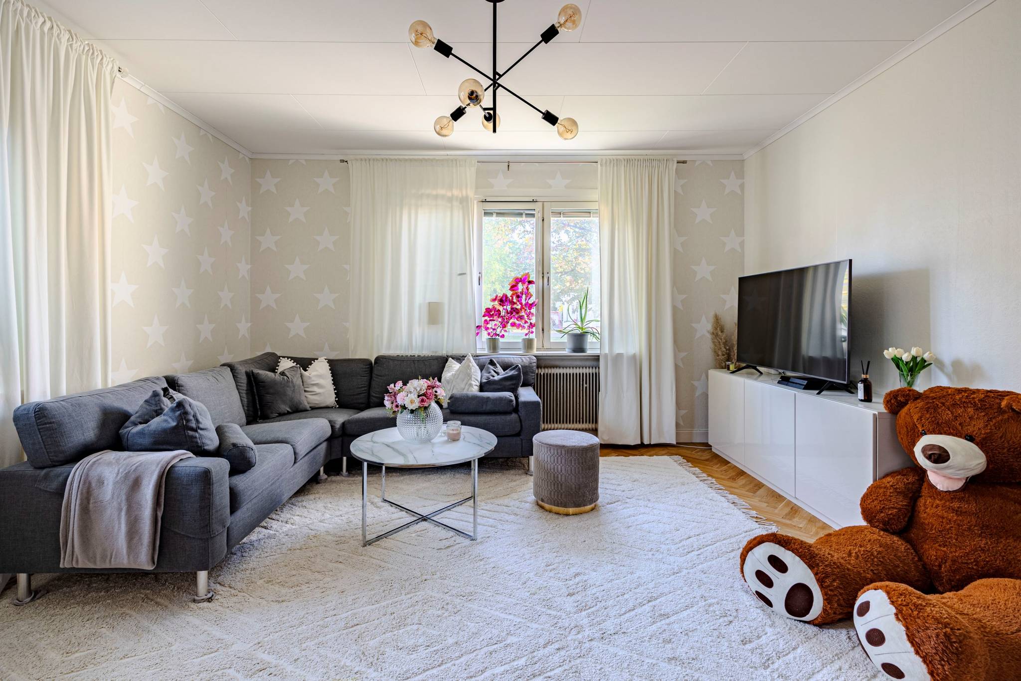 240 m² Villa på Vedbergsgatan 5 Djurgården Eskilstuna kommun - bild 7