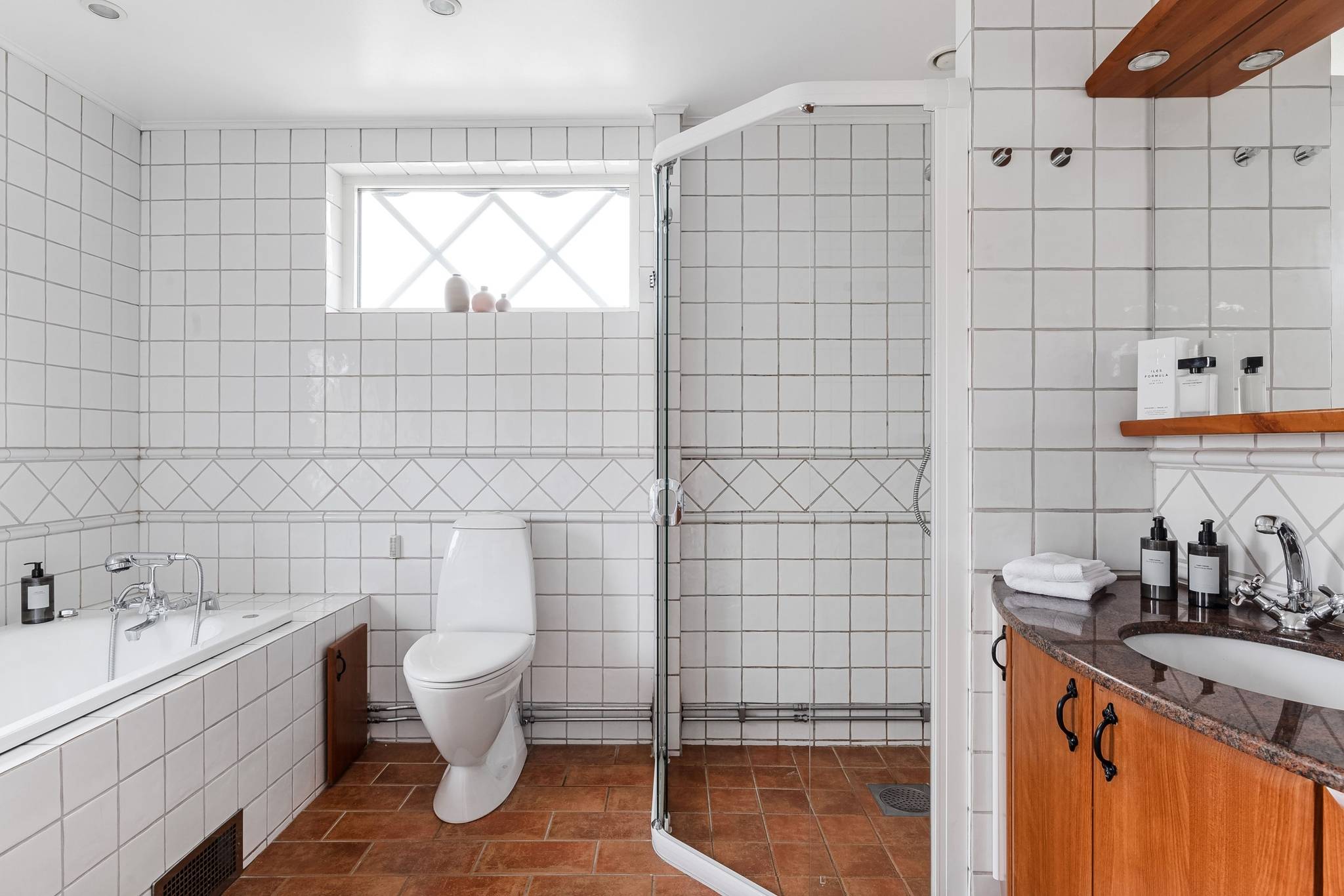 9 rum Villa på Badvägen 14 Edsviken Sollentuna kommun - bild 34
