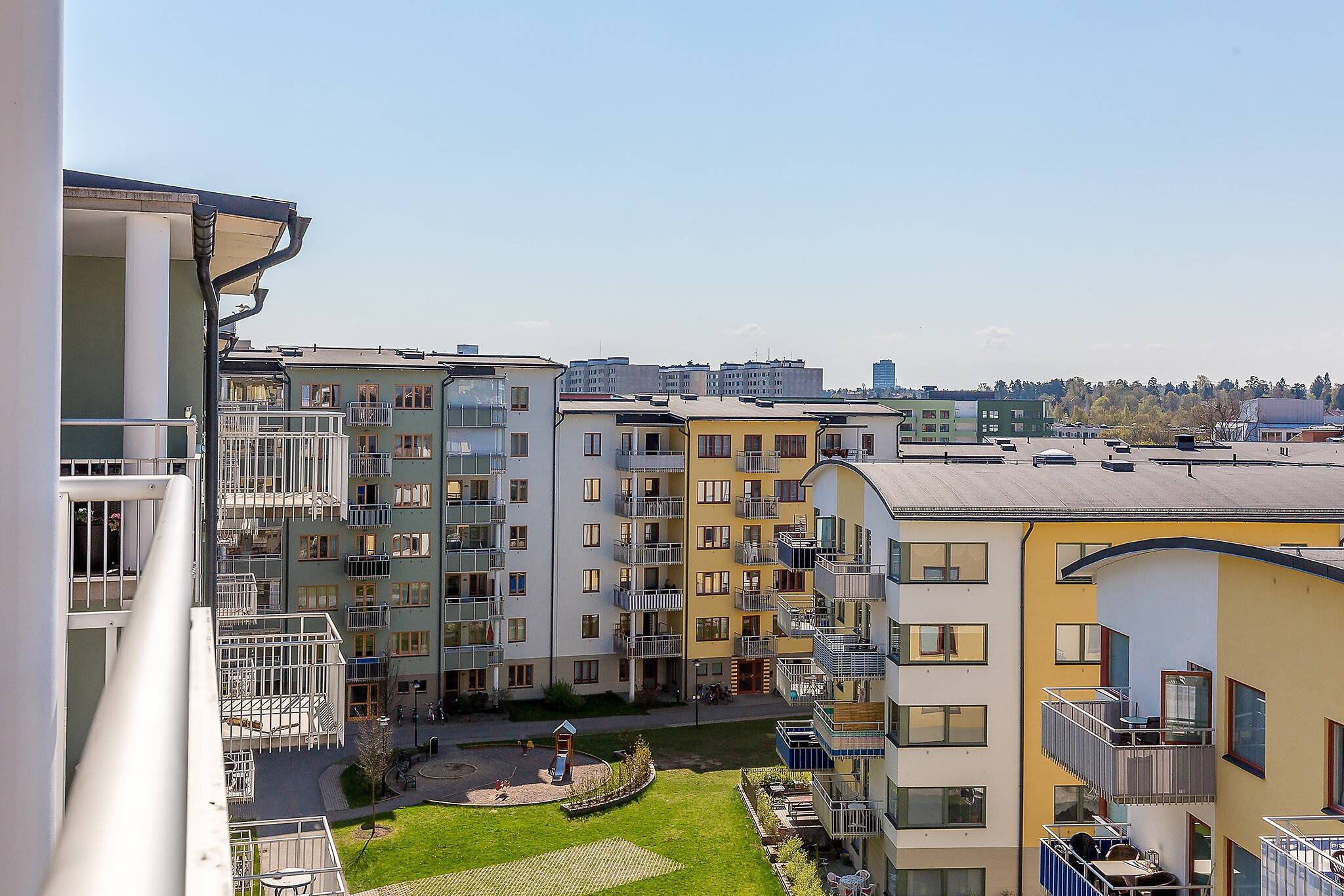 3 rum Lägenhet på Blåklockevägen 10 Centrala Tureberg Sollentuna kommun - bild 15
