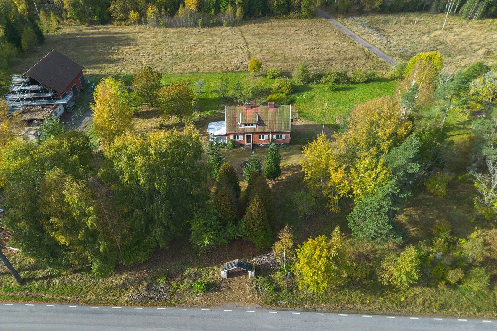 7 rum Gård utan jordbruk på Hultets gård Öresjö Trollhättans kommun - bild 4