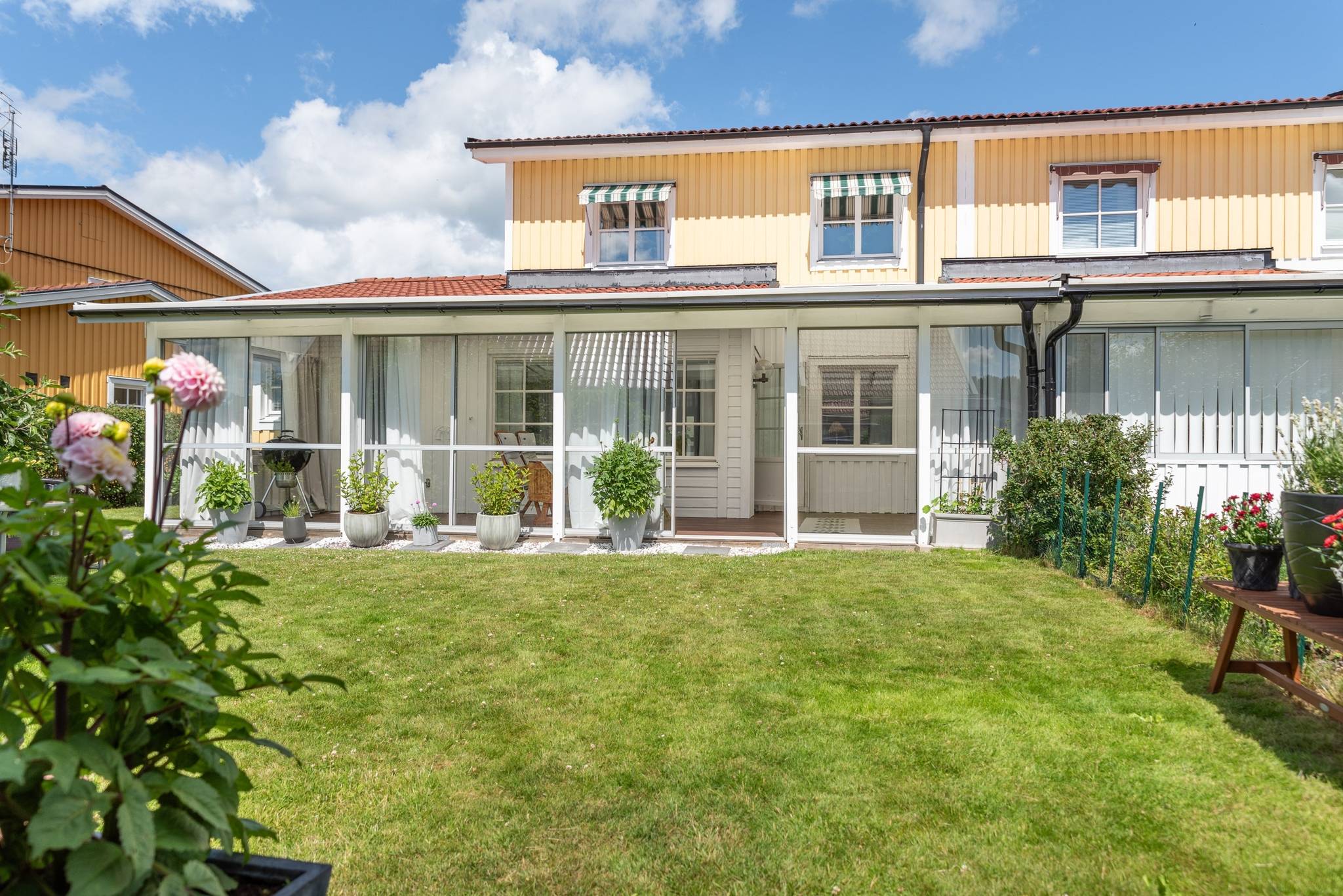 5 rum Parhus på Luktärtsvägen 10 Norra Gryta Västerås kommun - bild 2