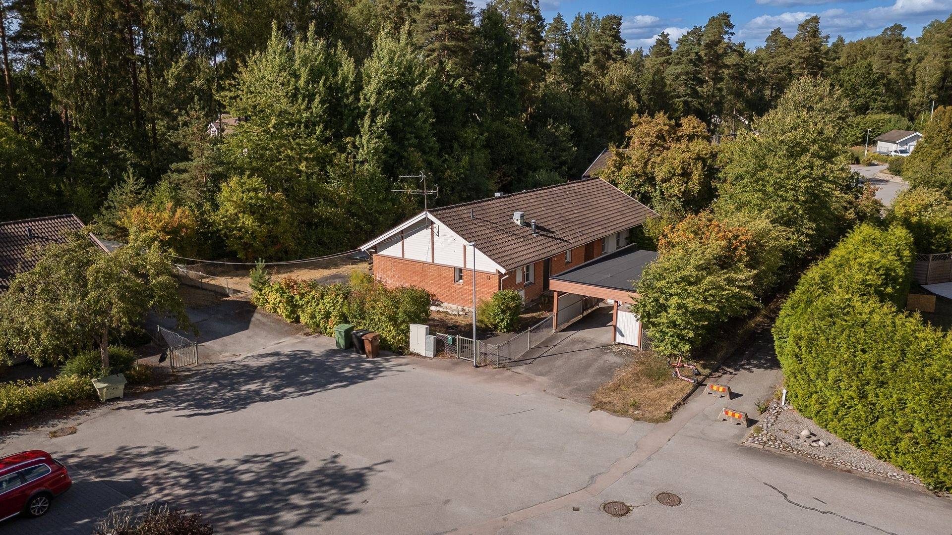 6 rum Villa på Brudslöjevägen 11 Önsta Gryta Västerås kommun - bild 35