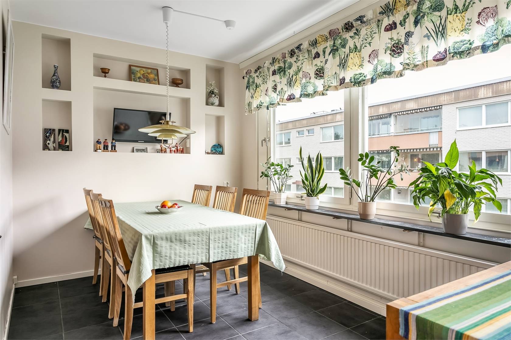 3 rum Lägenhet på Hjortronvägen 61 Kungsängen - Tibble Upplands-Bro kommun - bild 3