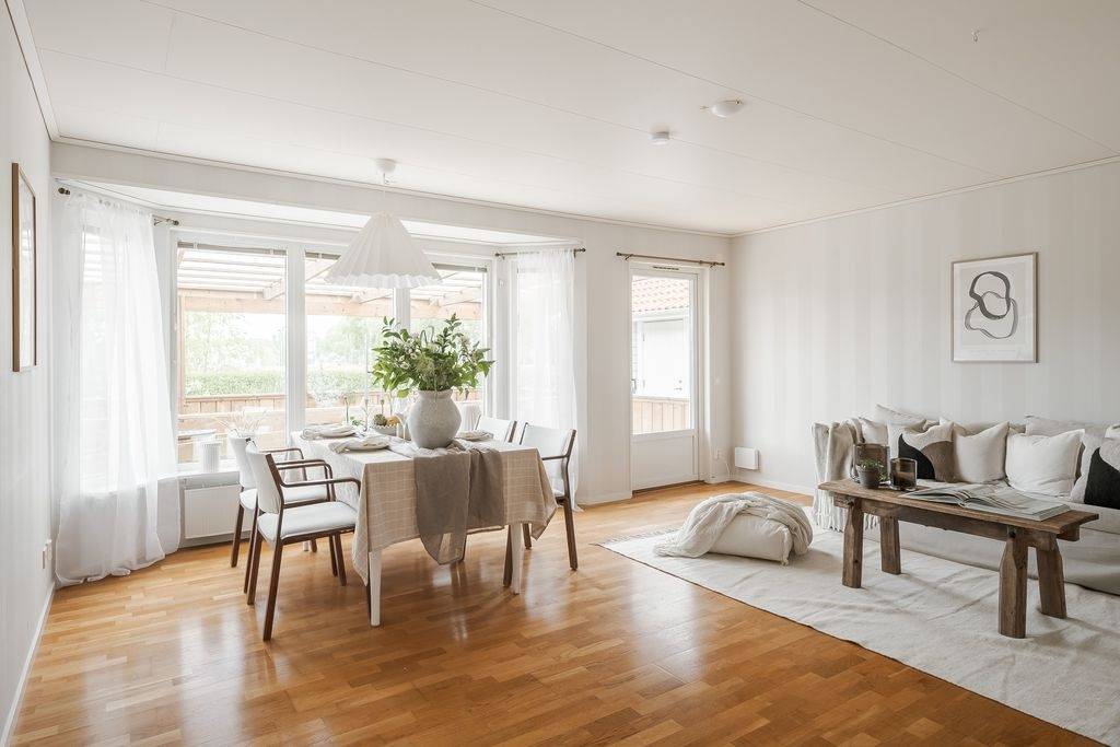 4 rum Lägenhet på Falkagårdsvägen 21 Lidköpings kommun - bild 4