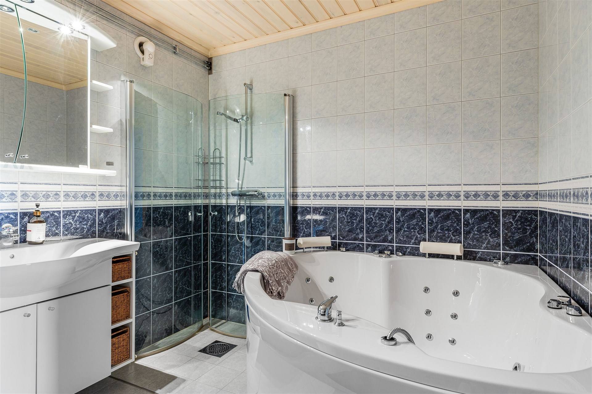 6 rum Villa på Bäckviksvägen 7 Forsa-Bäck Hudiksvalls kommun - bild 36
