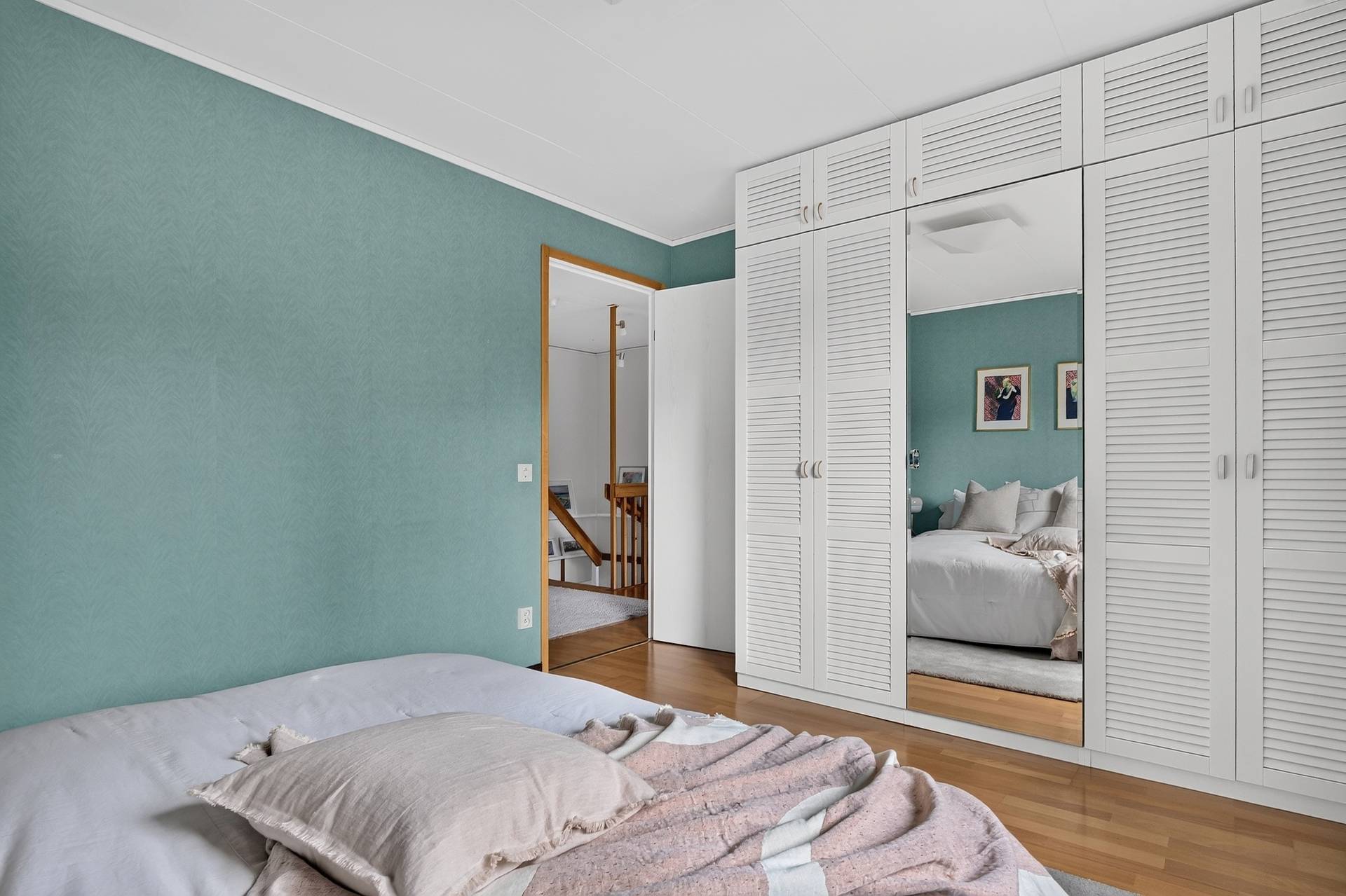 6 rum Radhus på Flogstavägen 102 Norra Skogen Uppsala kommun - bild 38
