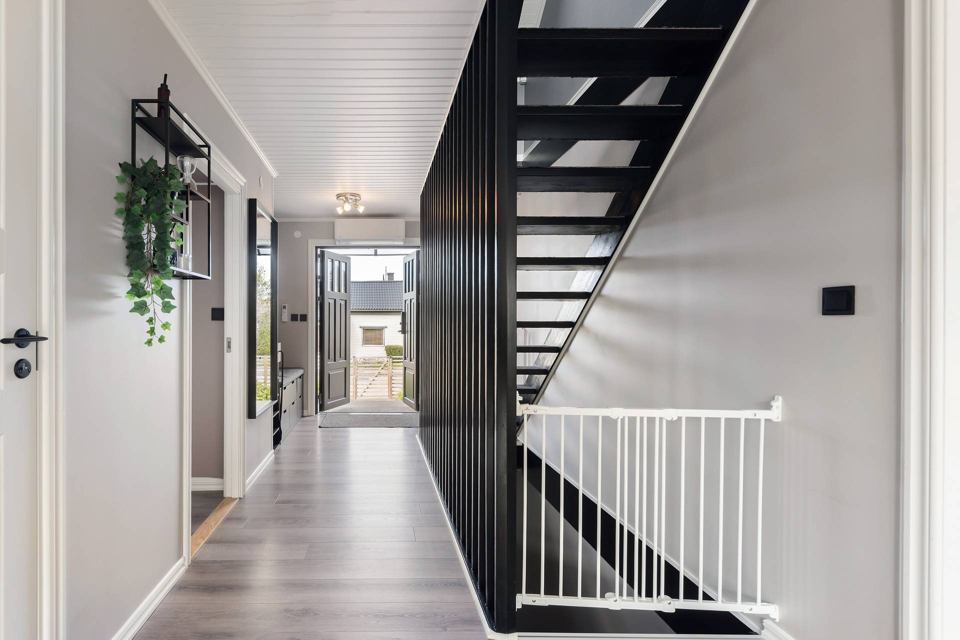 5 rum Villa på Lövhagsvägen 8 Mariestad Mariestads kommun - bild 7