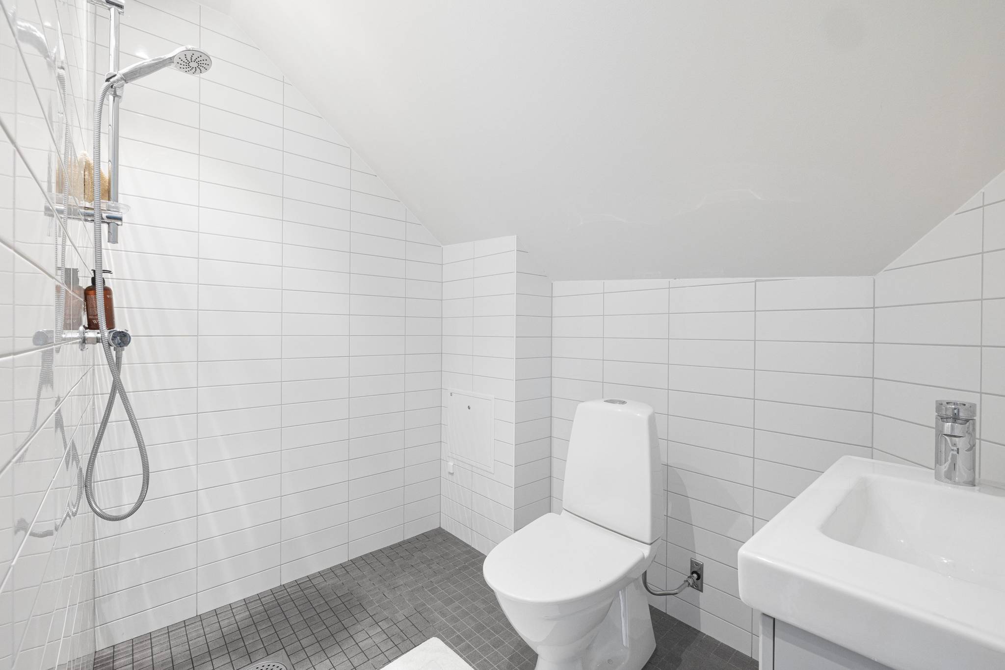 7 rum Villa på Solängsvägen 4 Duvbo Sundbybergs kommun - bild 36