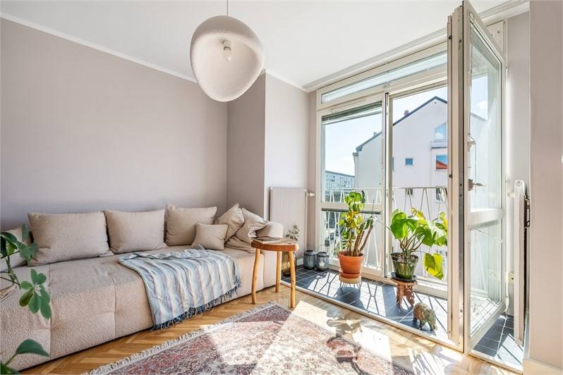 3 rum lägenhet på Ängkärrsgatan 3, vån 5 av 6 Gamla Huvudsta, Solna kommun - bild 1