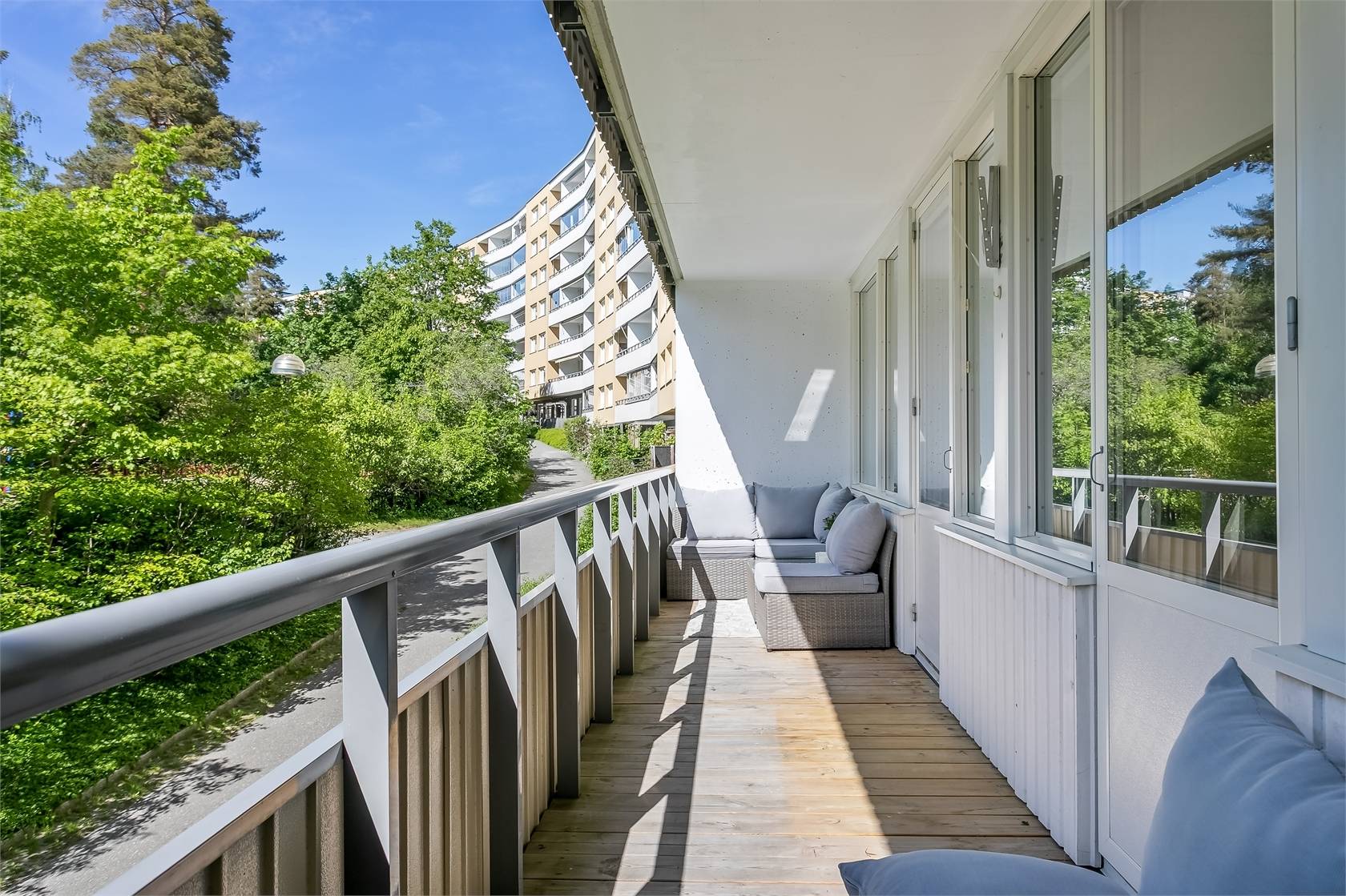 5 rum lägenhet på Lädersättravägen 93 Kallhäll, Järfälla kommun - bild 2