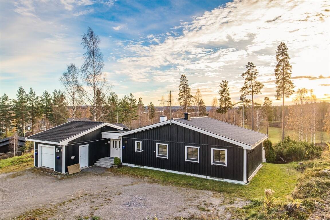 8 rum Villa på Golfbanevägen 17 Hagge Smedjebackens kommun - bild 3