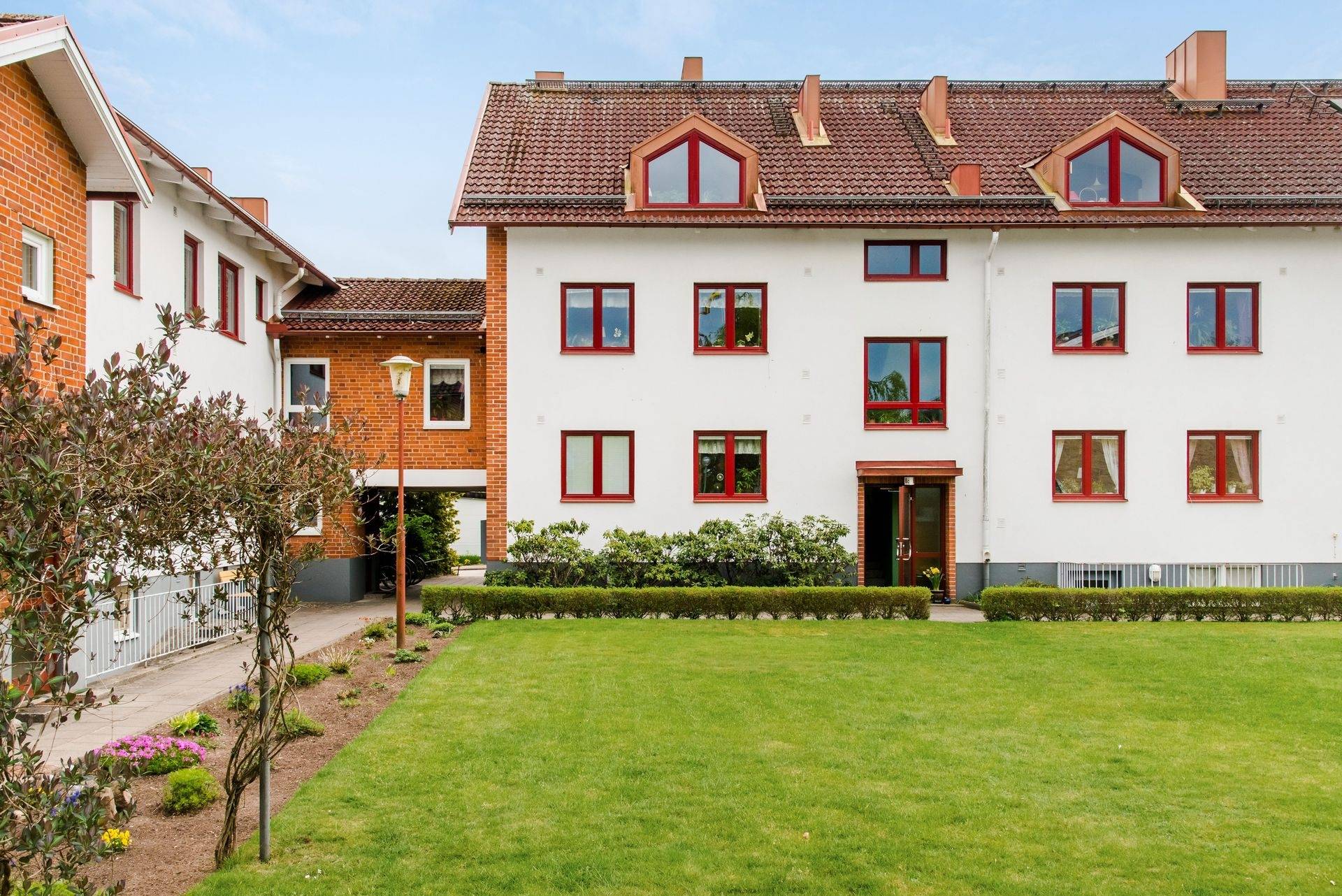 2 rum Lägenhet på Tvärgatan 6C Centralt Höörs kommun - bild 2