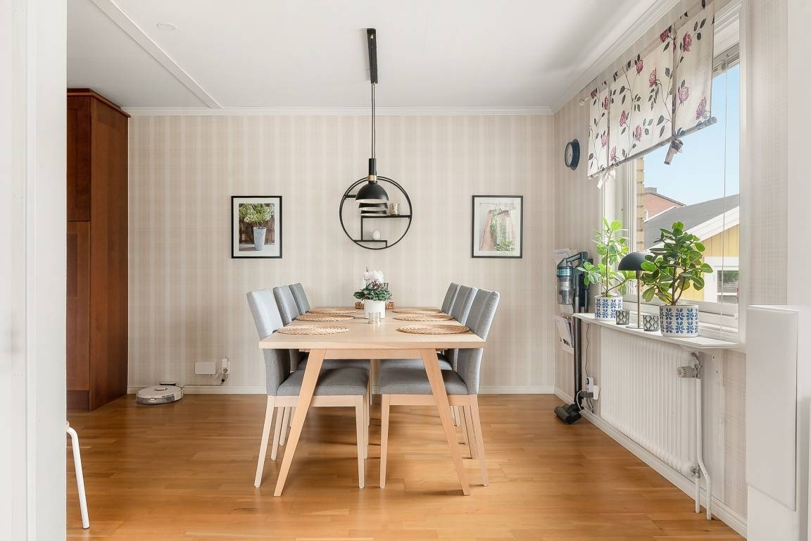5 rum Villa på Fagerskogsgatan 8 Romberga Enköpings kommun - bild 13