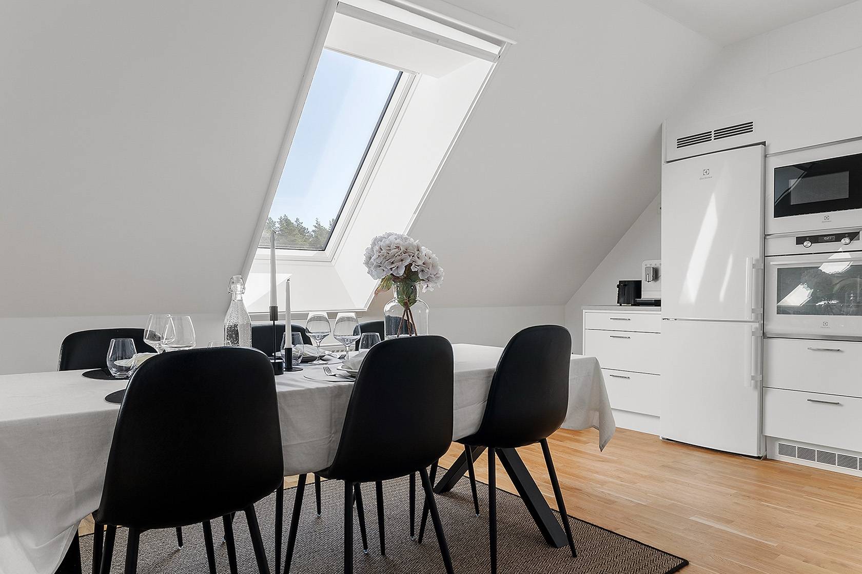 1 rum lägenhet på Skattsökargränd 8B - 1 rok + loft Sigtuna Stadsängar, Sigtuna kommun - bild 2