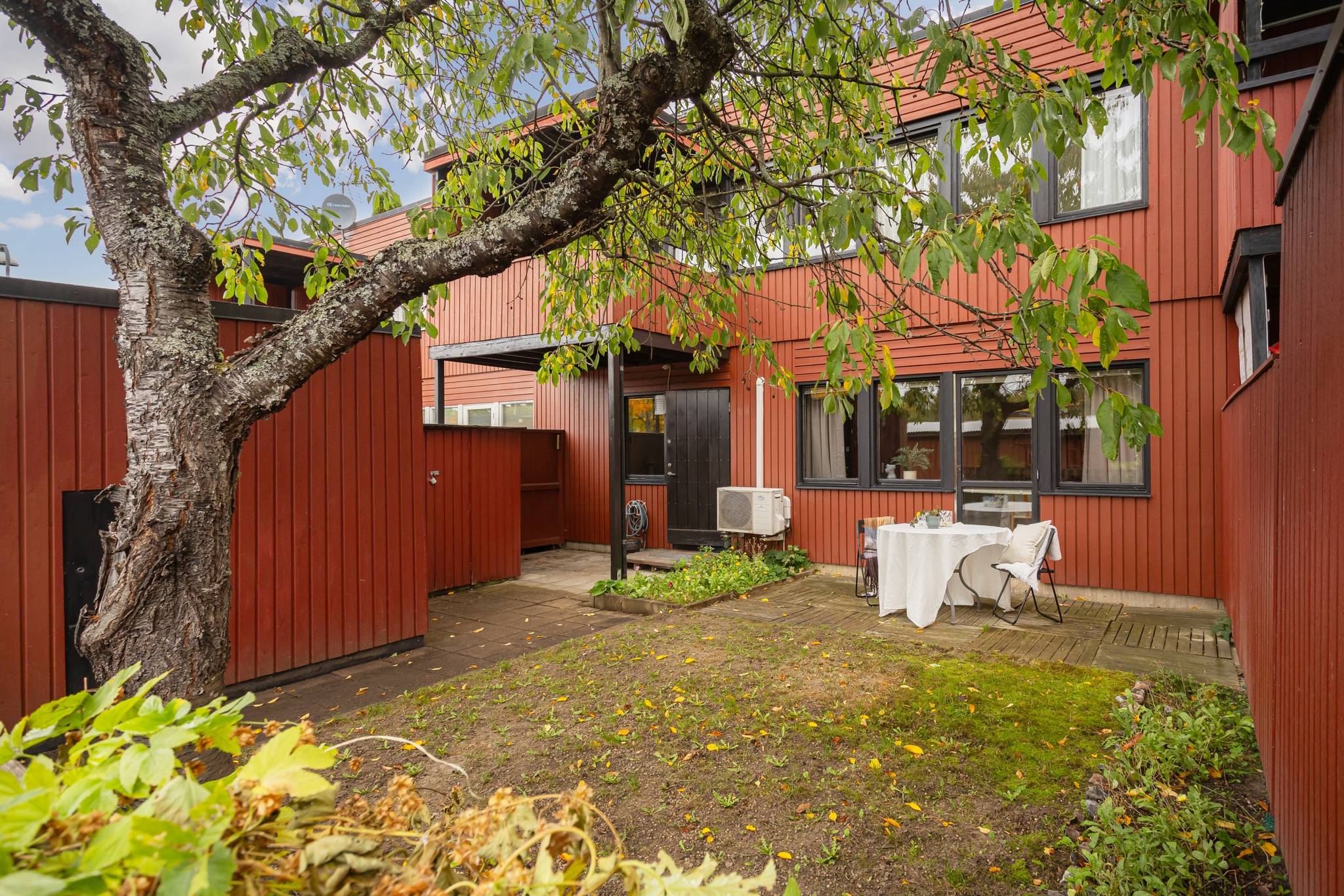 5 rum radhus på Porsvägen 318 Vaxmora, Sollentuna kommun - bild 3