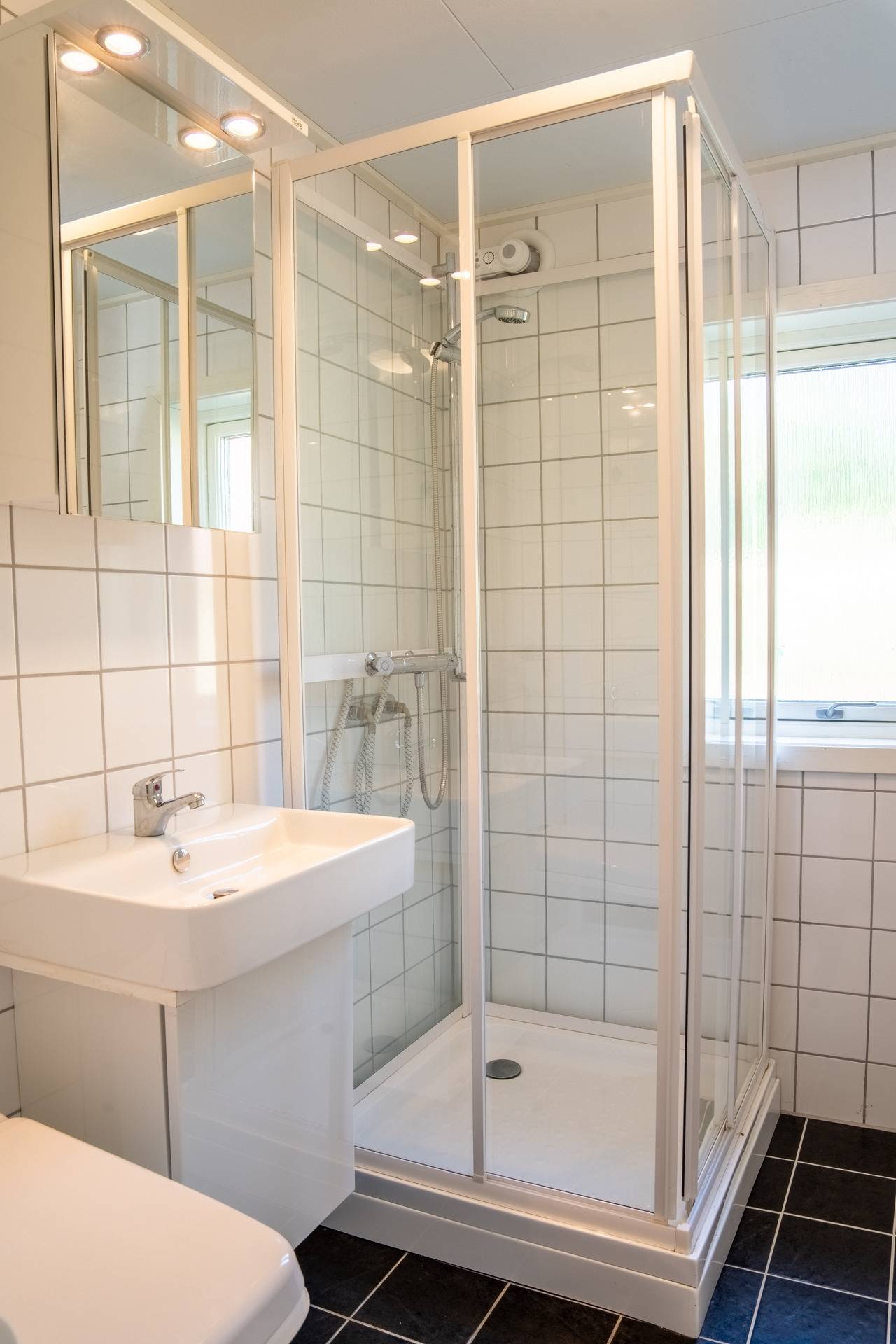 3 rum Gård med skogsbruk på Hjortens fyrväg 12 Melleruds kommun - bild 19