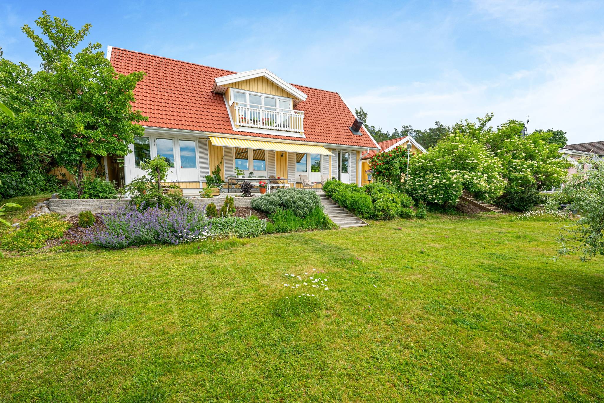 6 rum villa på Strålsjövägen 23 Älta - Erstavik/Strålsjöområdet, Nacka kommun - bild 1