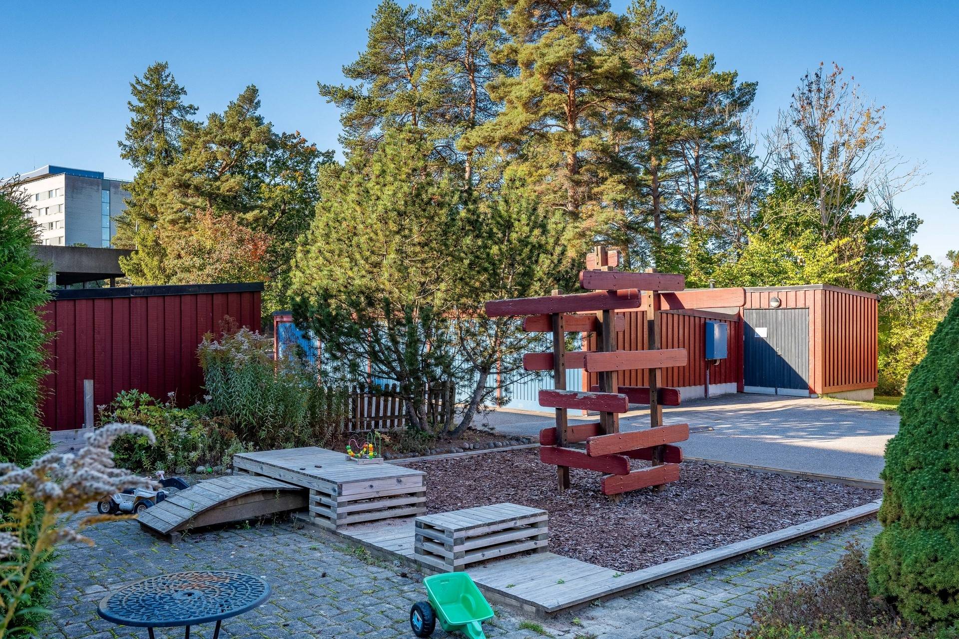 6 rum Radhus på Flogstavägen 102 Norra Skogen Uppsala kommun - bild 56