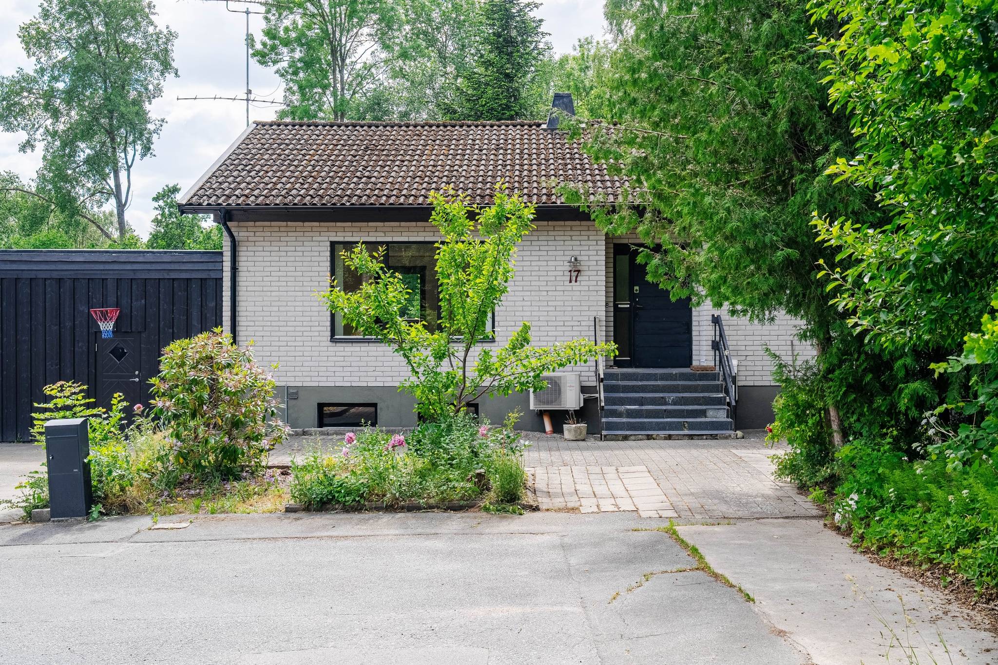 7 rum Villa på Hagmarksvägen 17 Hässleholms kommun - bild 4