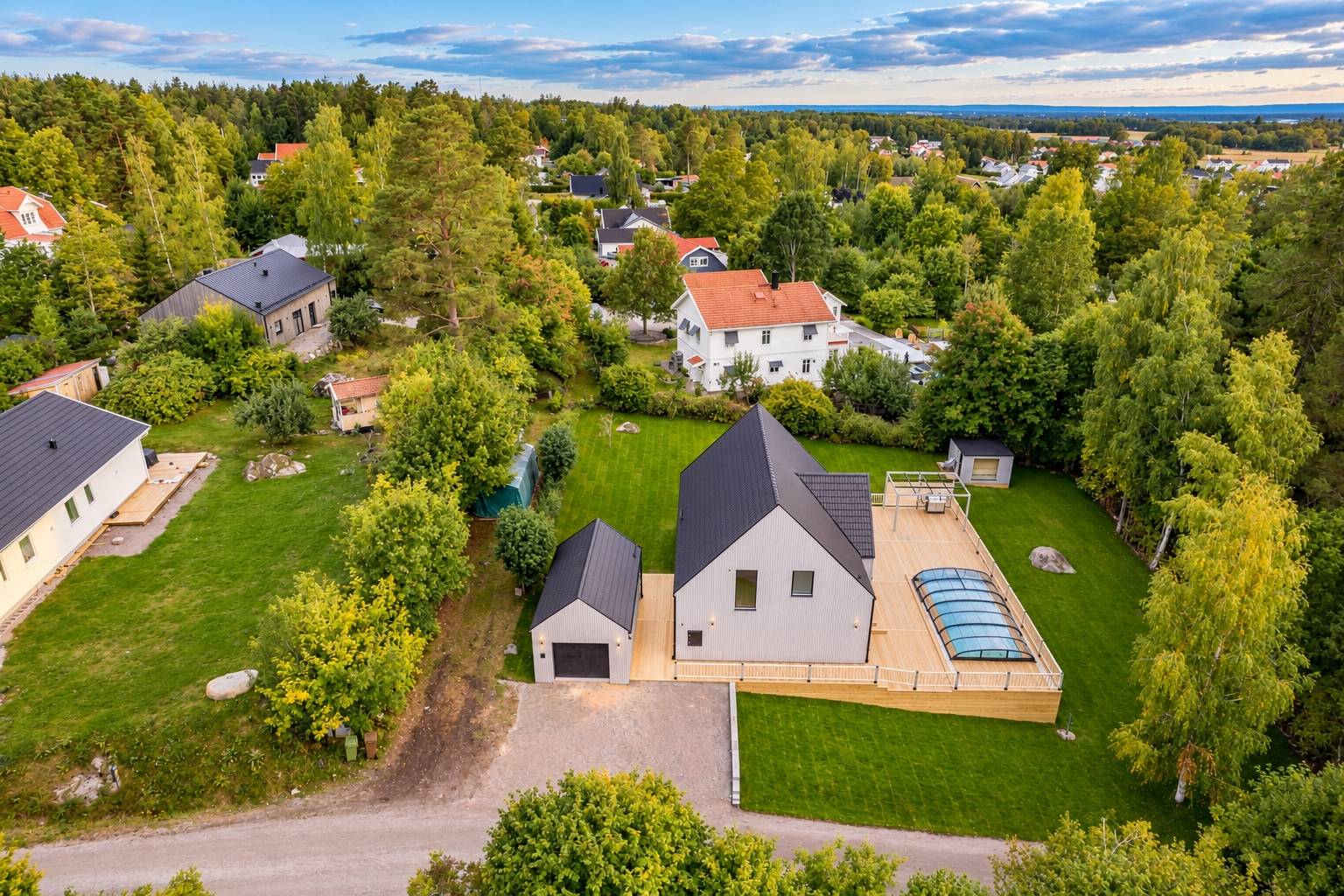 7 rum Villa på Stensoppsvägen 4 Ekeby-Almby Örebro kommun - bild 6